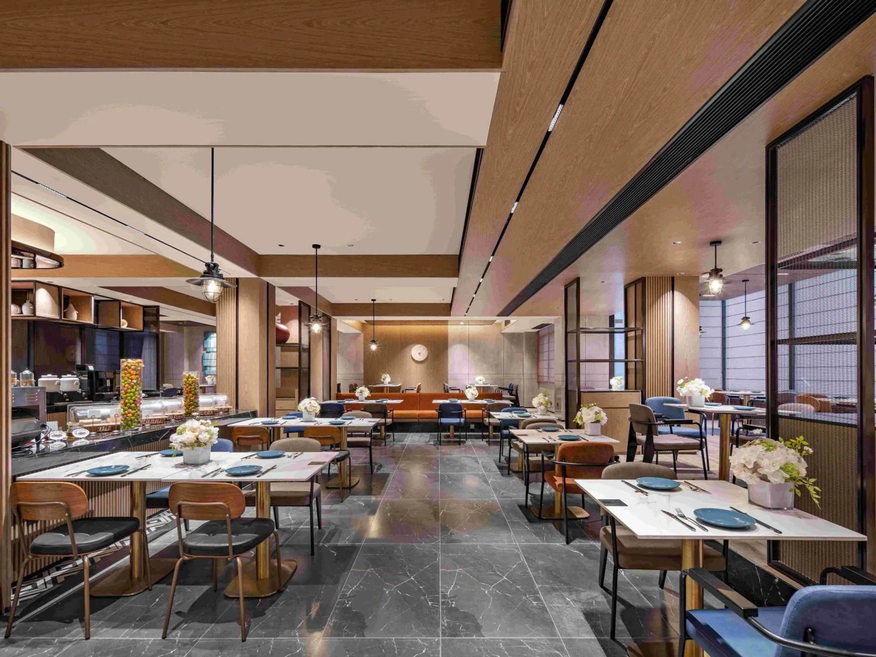 Restaurant/places to eat in Novotel Nantong Center