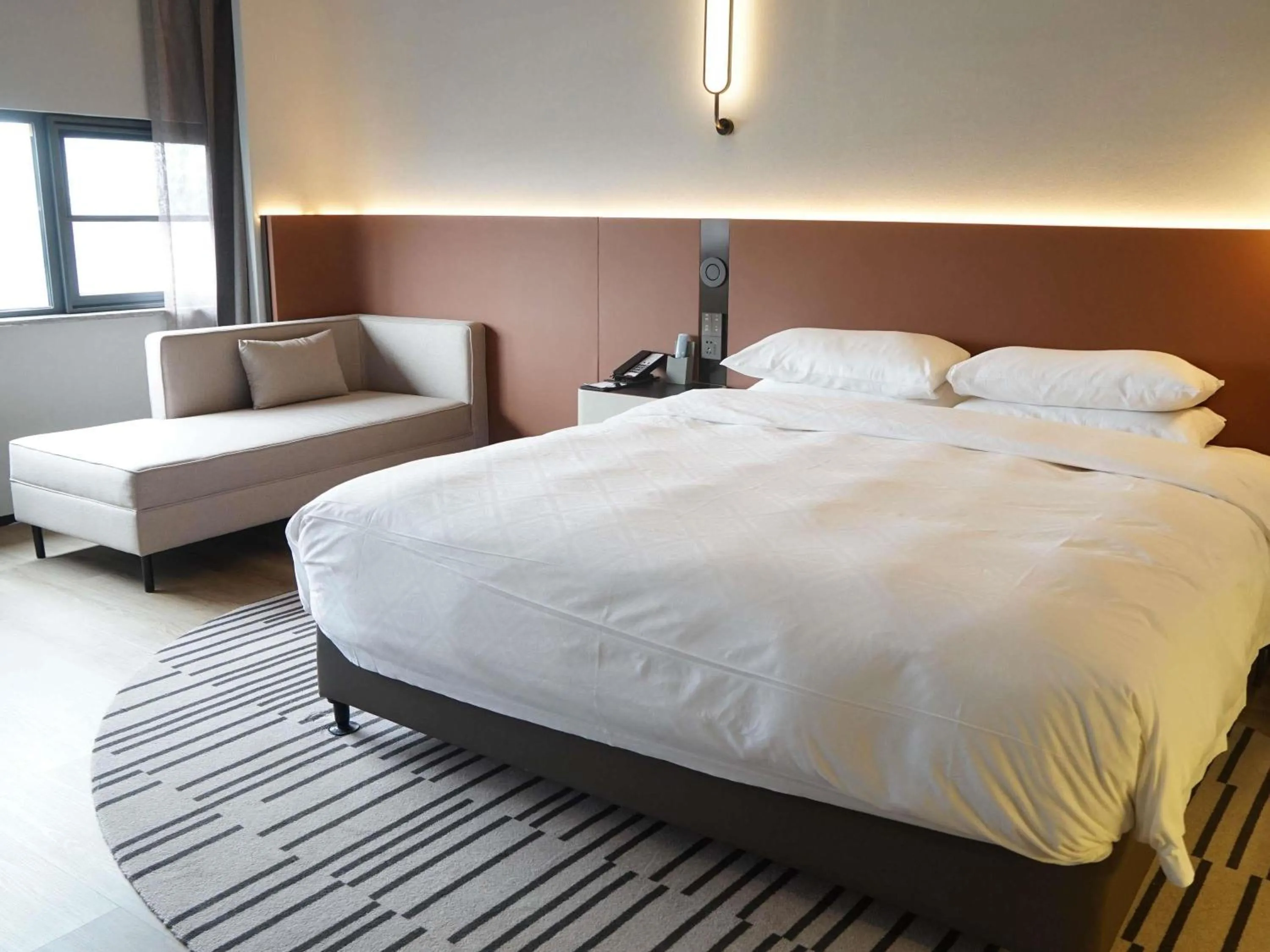 Bedroom, Bed in Novotel Nantong Center