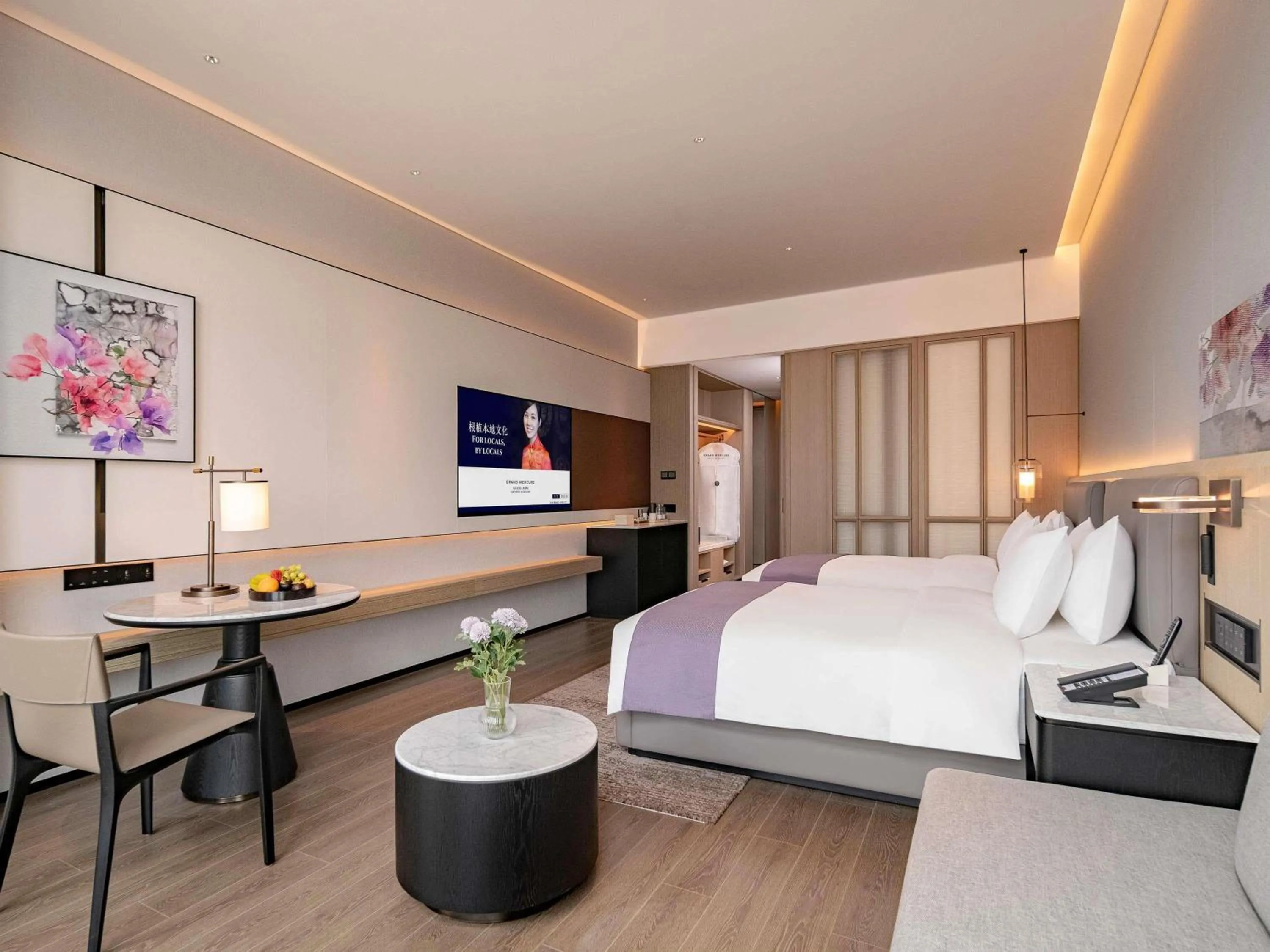Bedroom, Bed in Grand Mercure Shenzhen Guangming