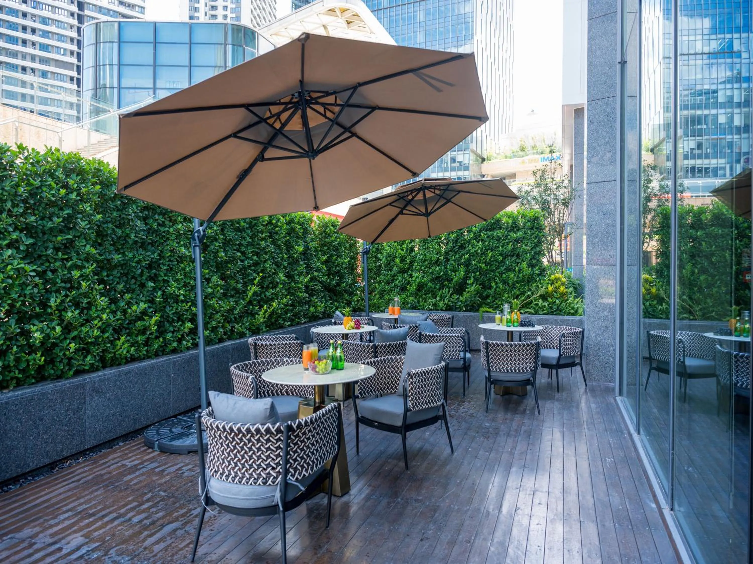 Seating area in Grand Mercure Shenzhen Guangming