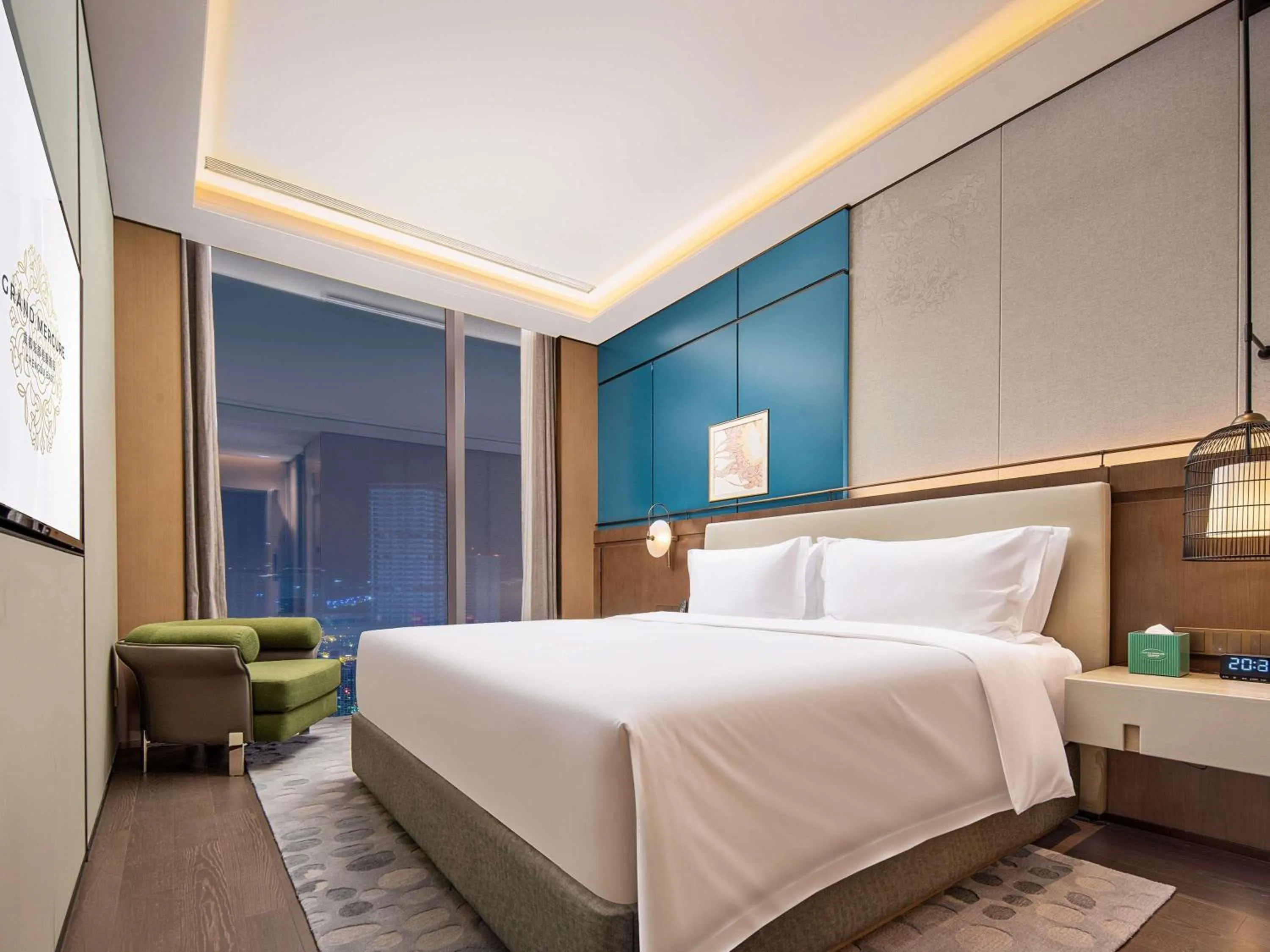 Bedroom, Bed in Grand Mercure Chengdu East