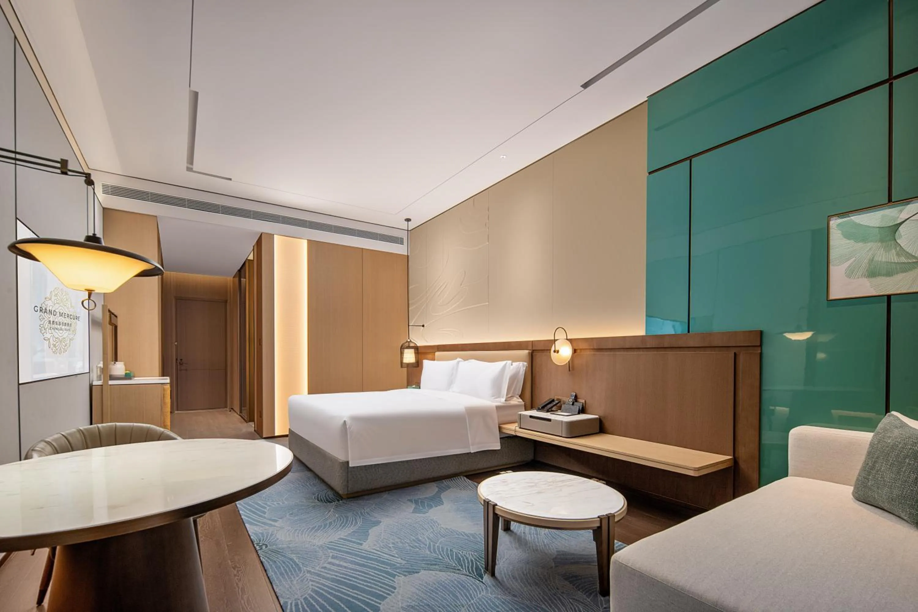 Bed in Grand Mercure Chengdu East