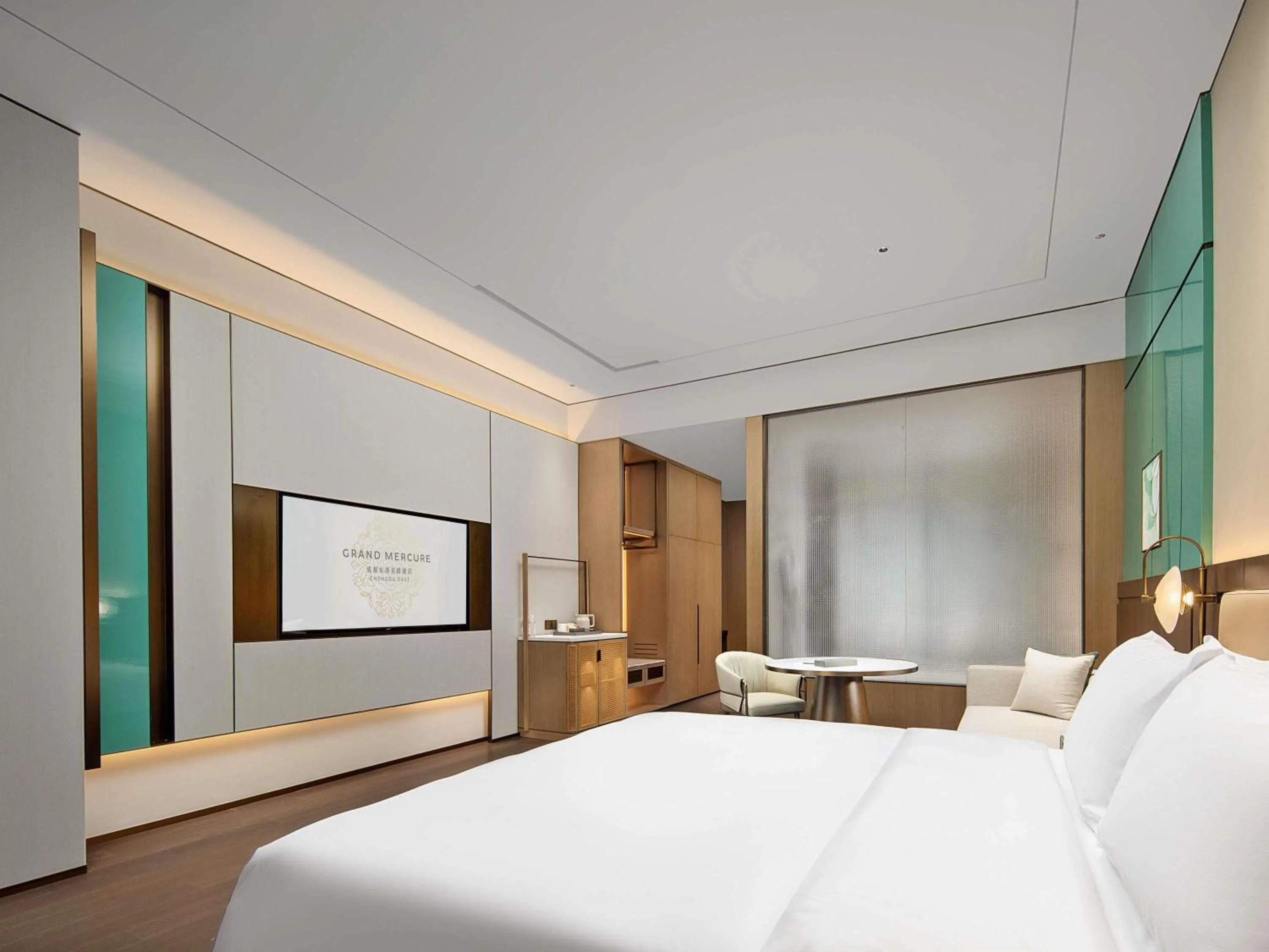 Bedroom, Bed in Grand Mercure Chengdu East