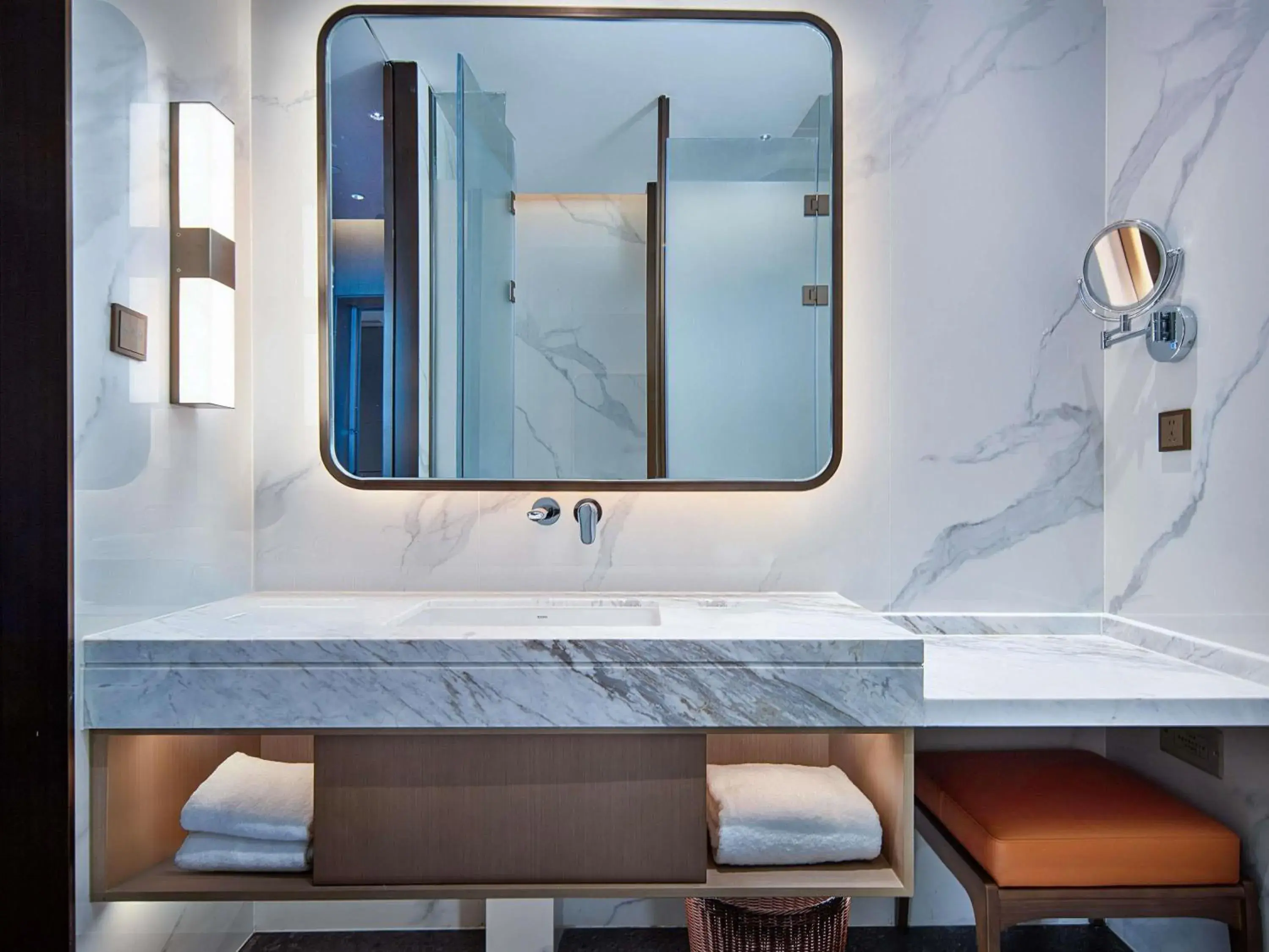 Superior Twin Room in Grand Mercure Chengdu East Superior Twin Room in Grand Mercure Chengdu East