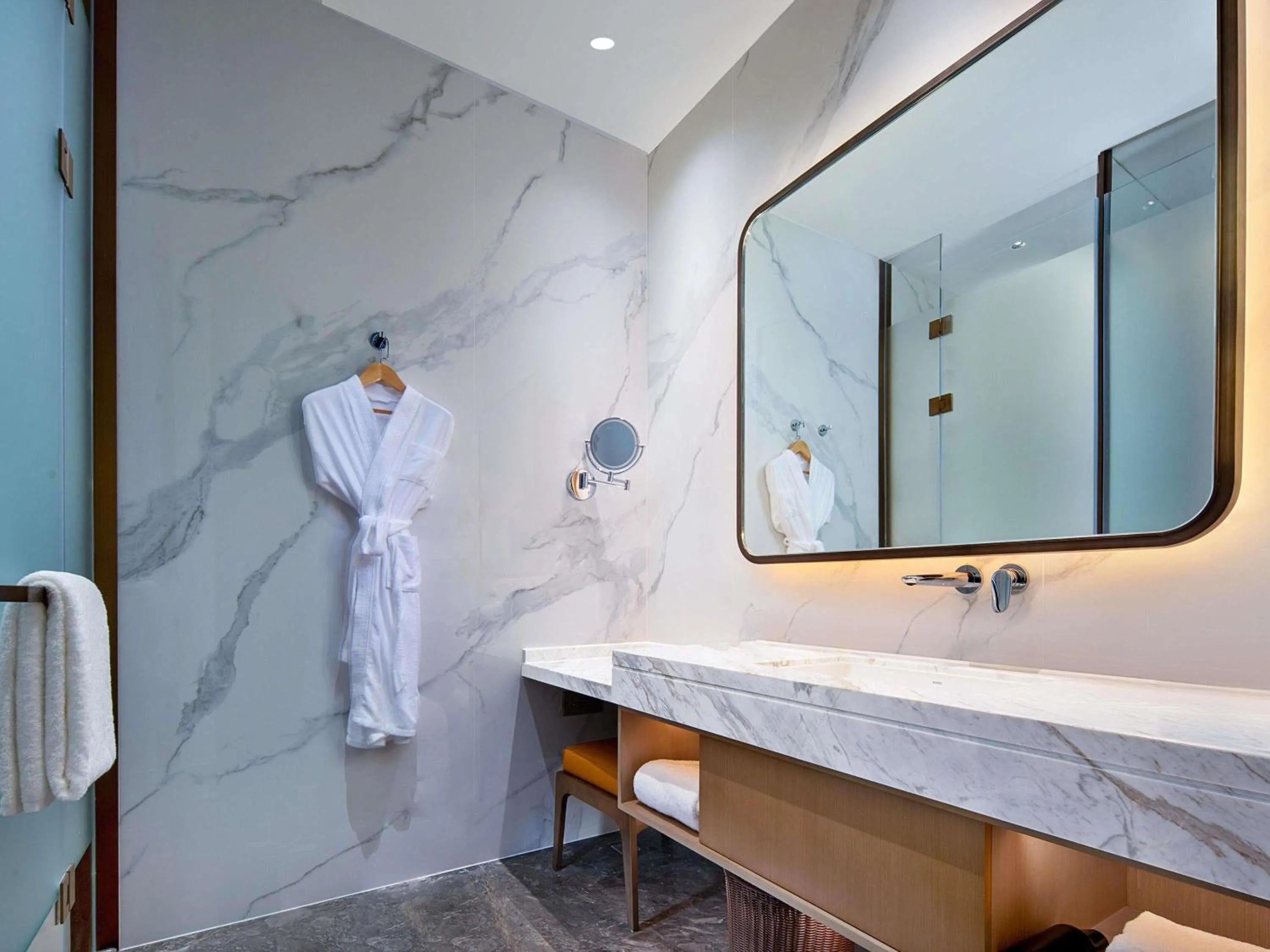 Bedroom in Grand Mercure Chengdu East