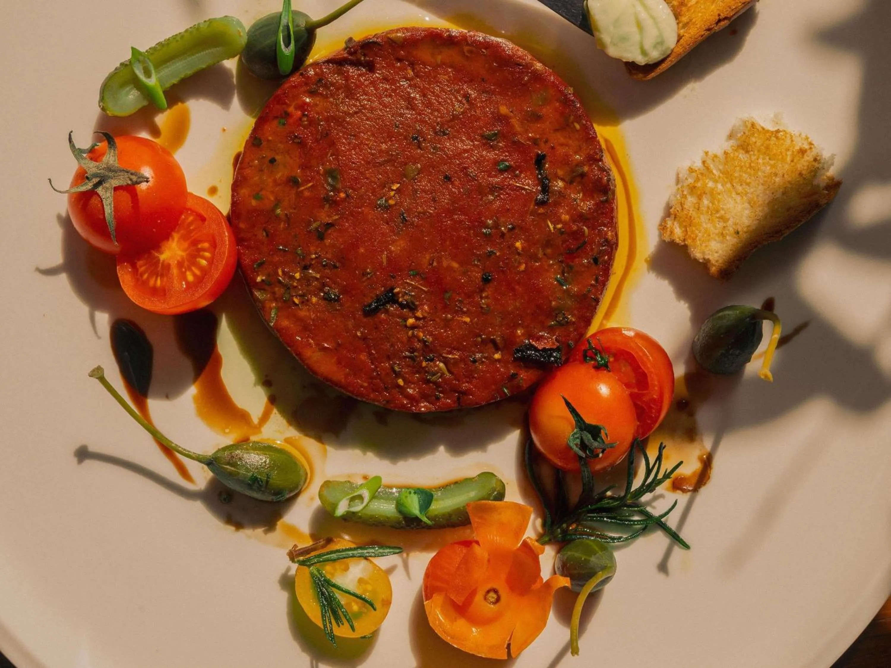 Restaurant/places to eat in Mövenpick Hotel & Apartments Ghala Muscat