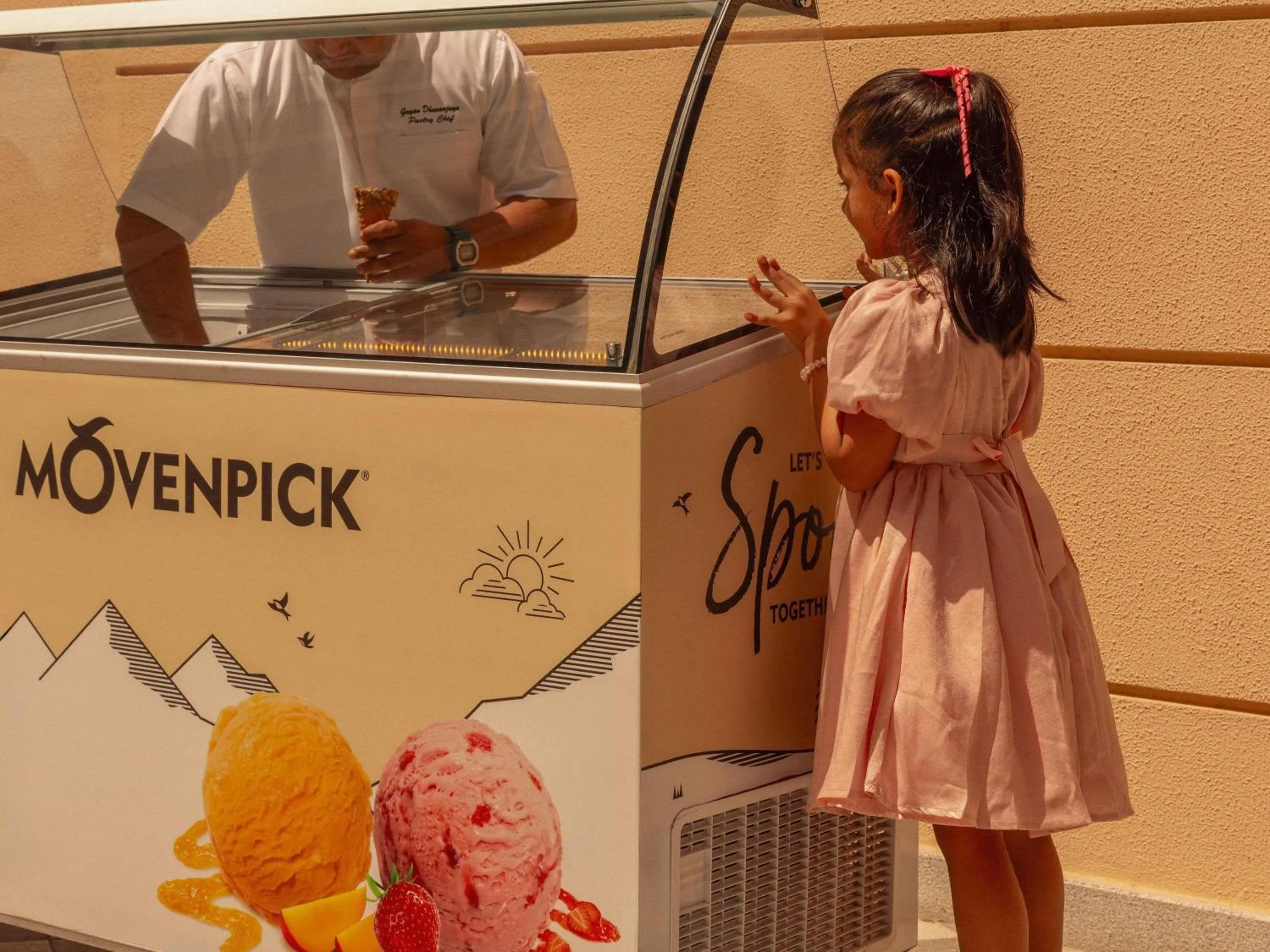 Restaurant/places to eat in Mövenpick Hotel & Apartments Ghala Muscat