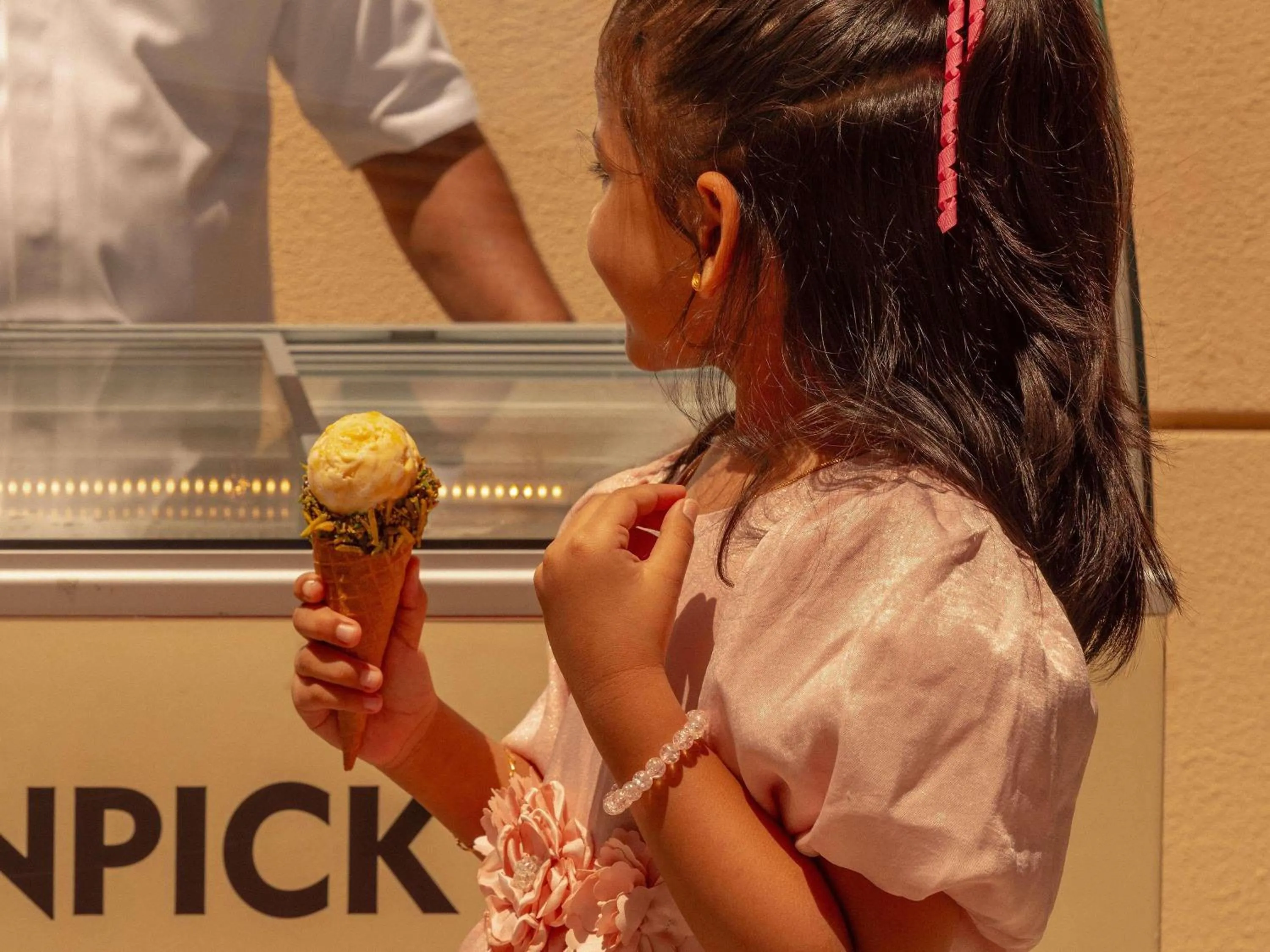 Restaurant/places to eat in Mövenpick Hotel & Apartments Ghala Muscat