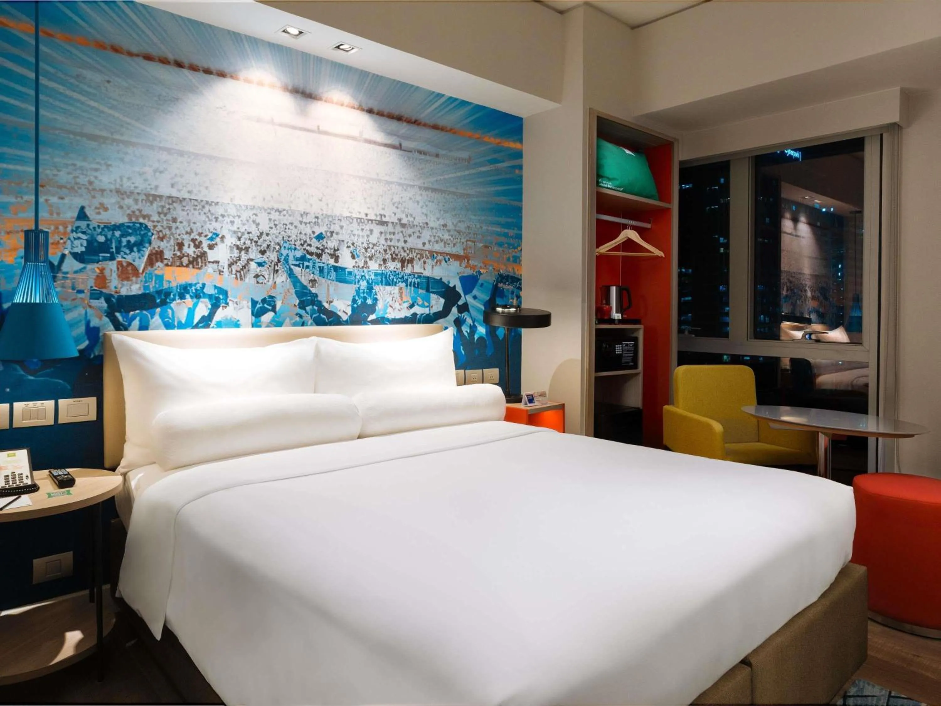Bedroom, Bed in ibis Styles Manila Araneta City