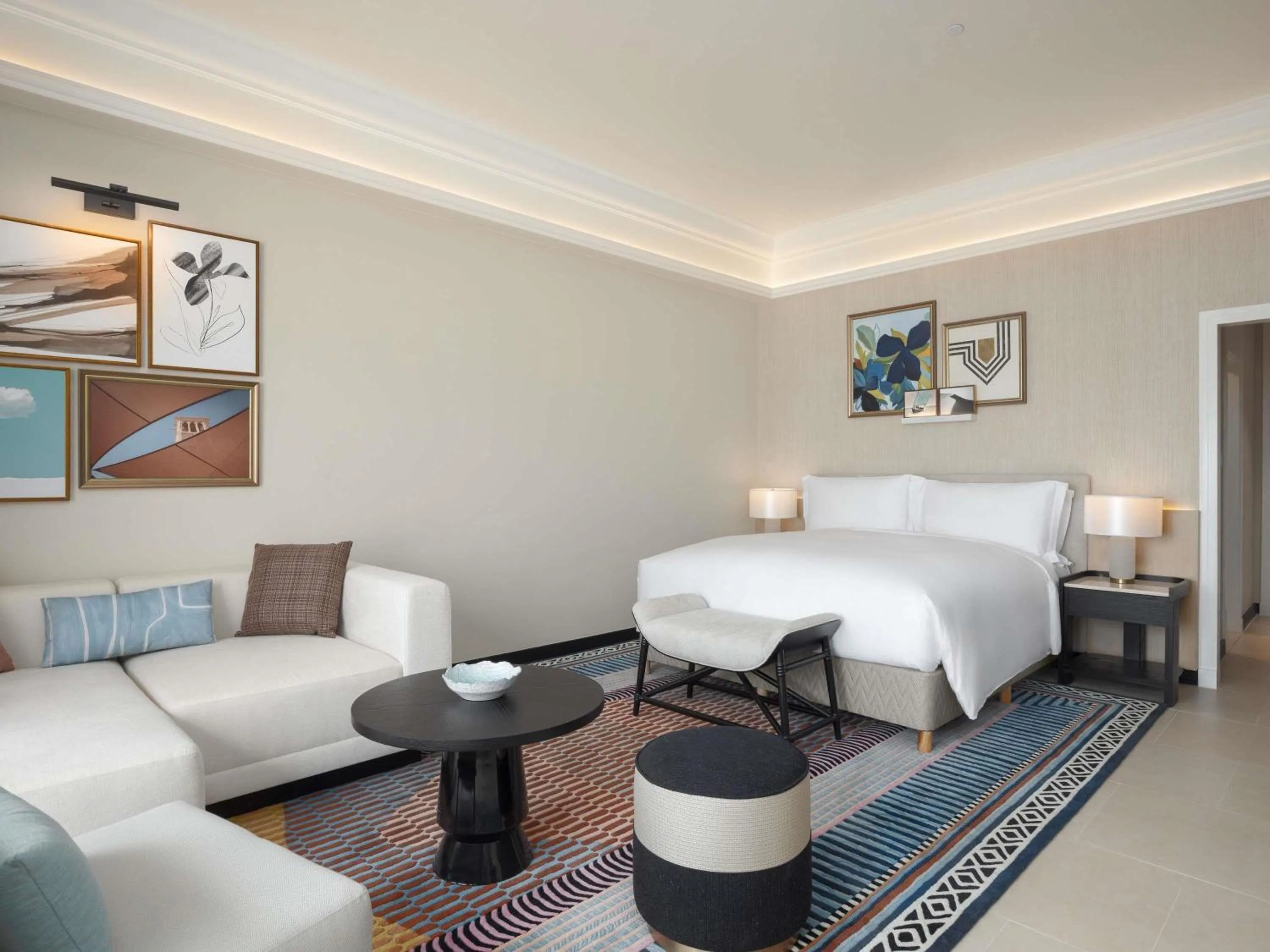 Bedroom, Bed in Sofitel Al Hamra Beach Resort