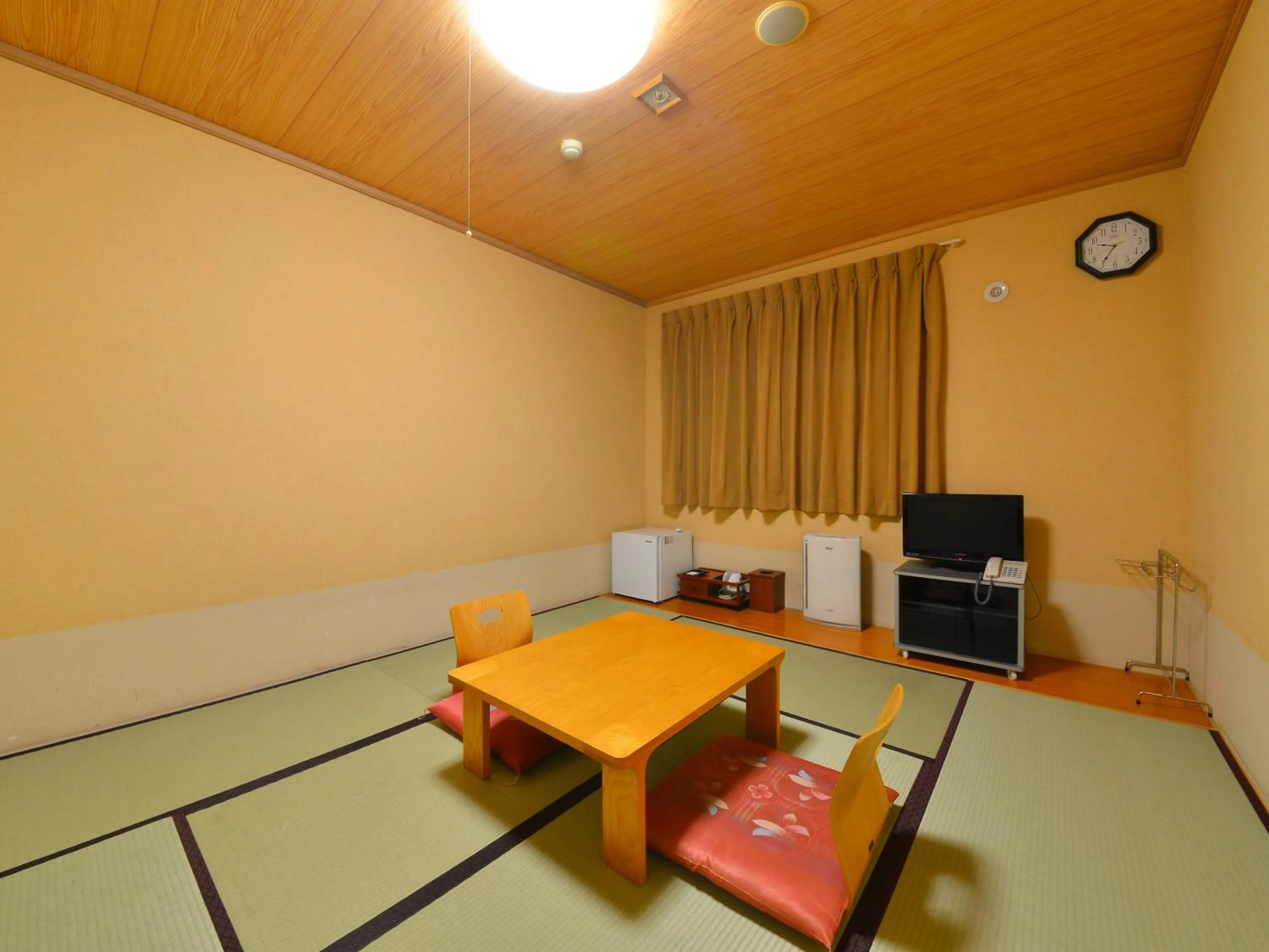 Living room in HigashimaeOnsen Shinwanoyu Hotel Akitaya