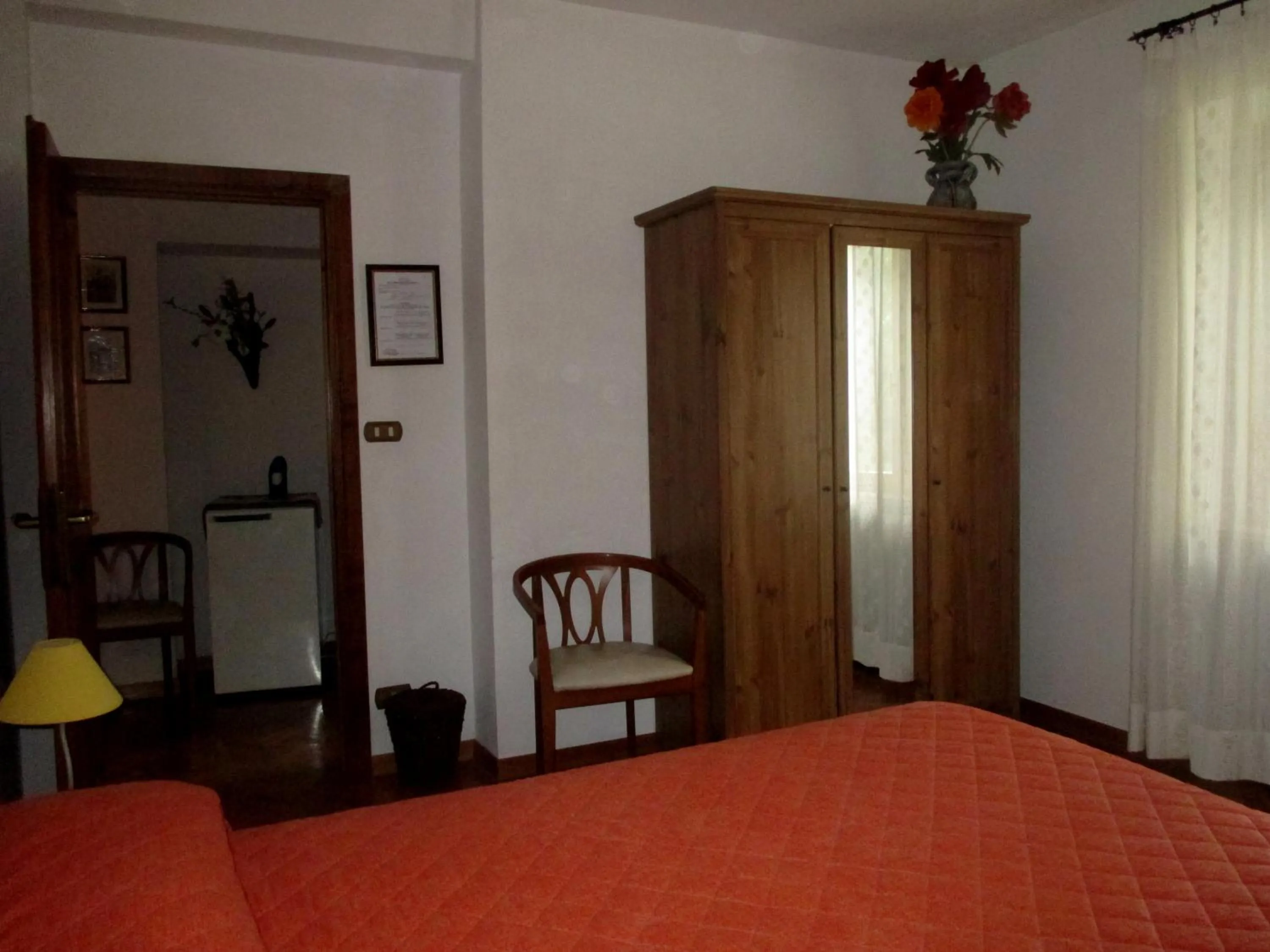 Basic Triple Room with Shared Bathroom in Affittacamere DaMammaSara