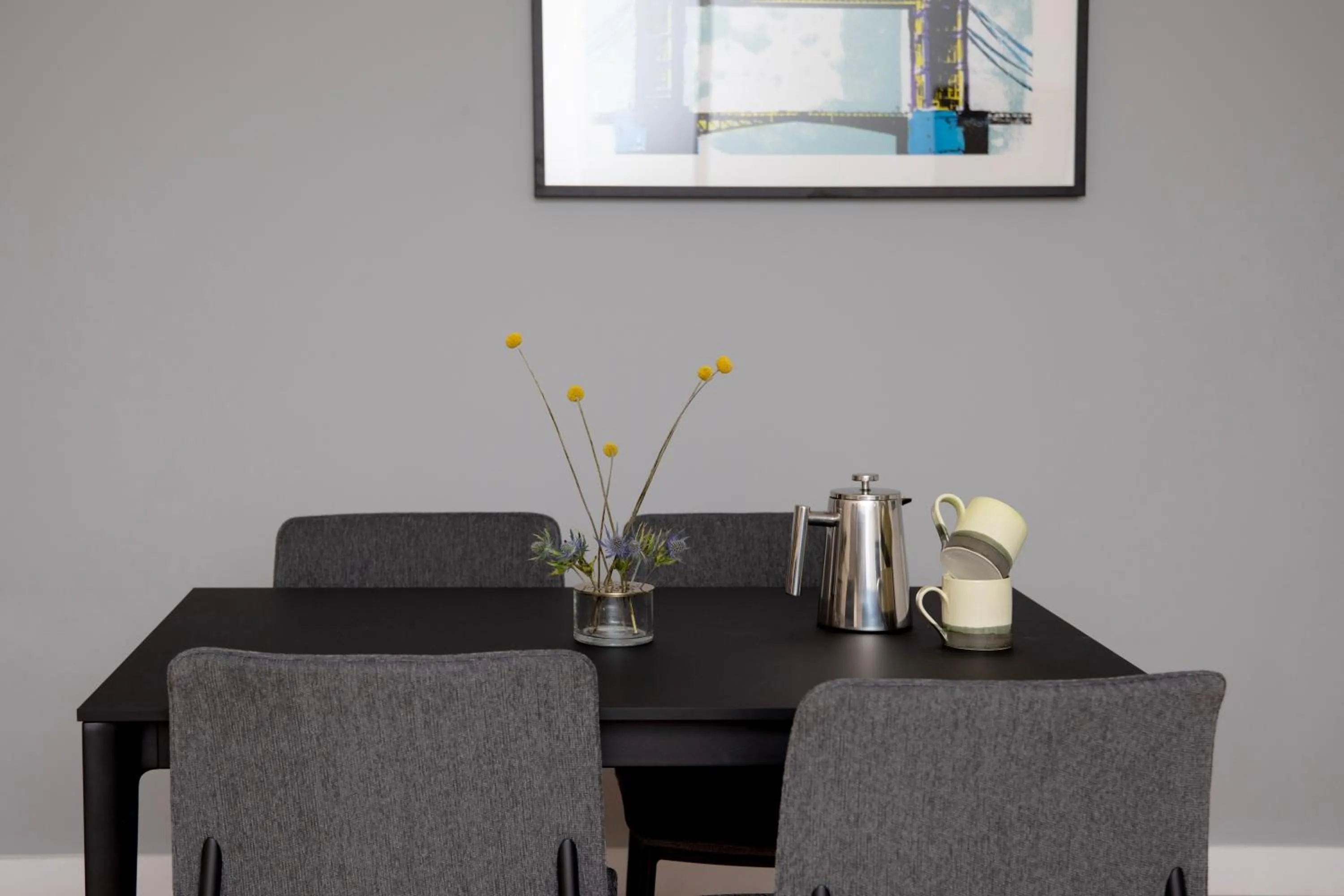 Dining area in Bob W London Tower Hill - Residences
