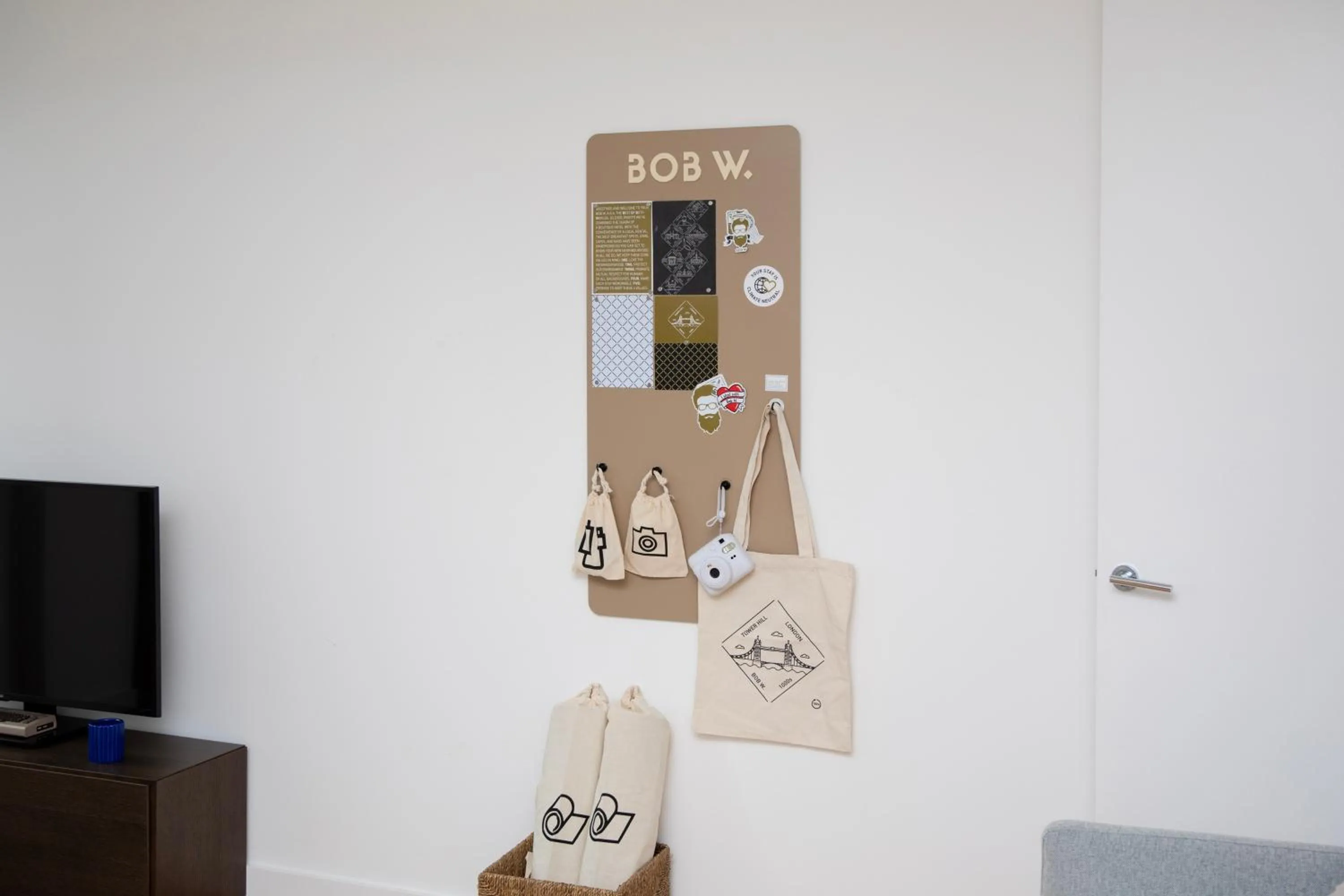 Living room in Bob W London Tower Hill - Residences