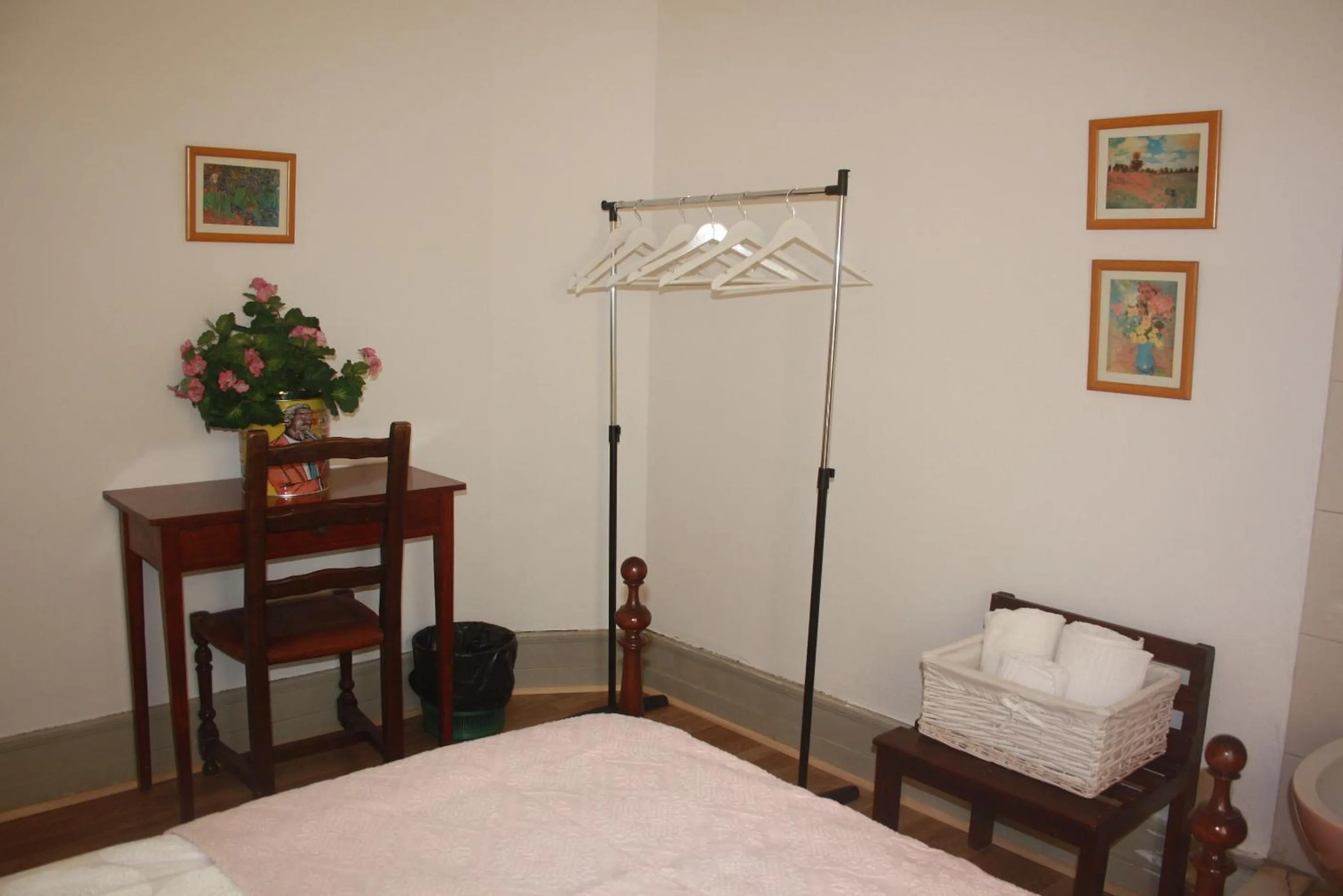 Decorative detail, Bed in Guest House Infante Dom Henrique