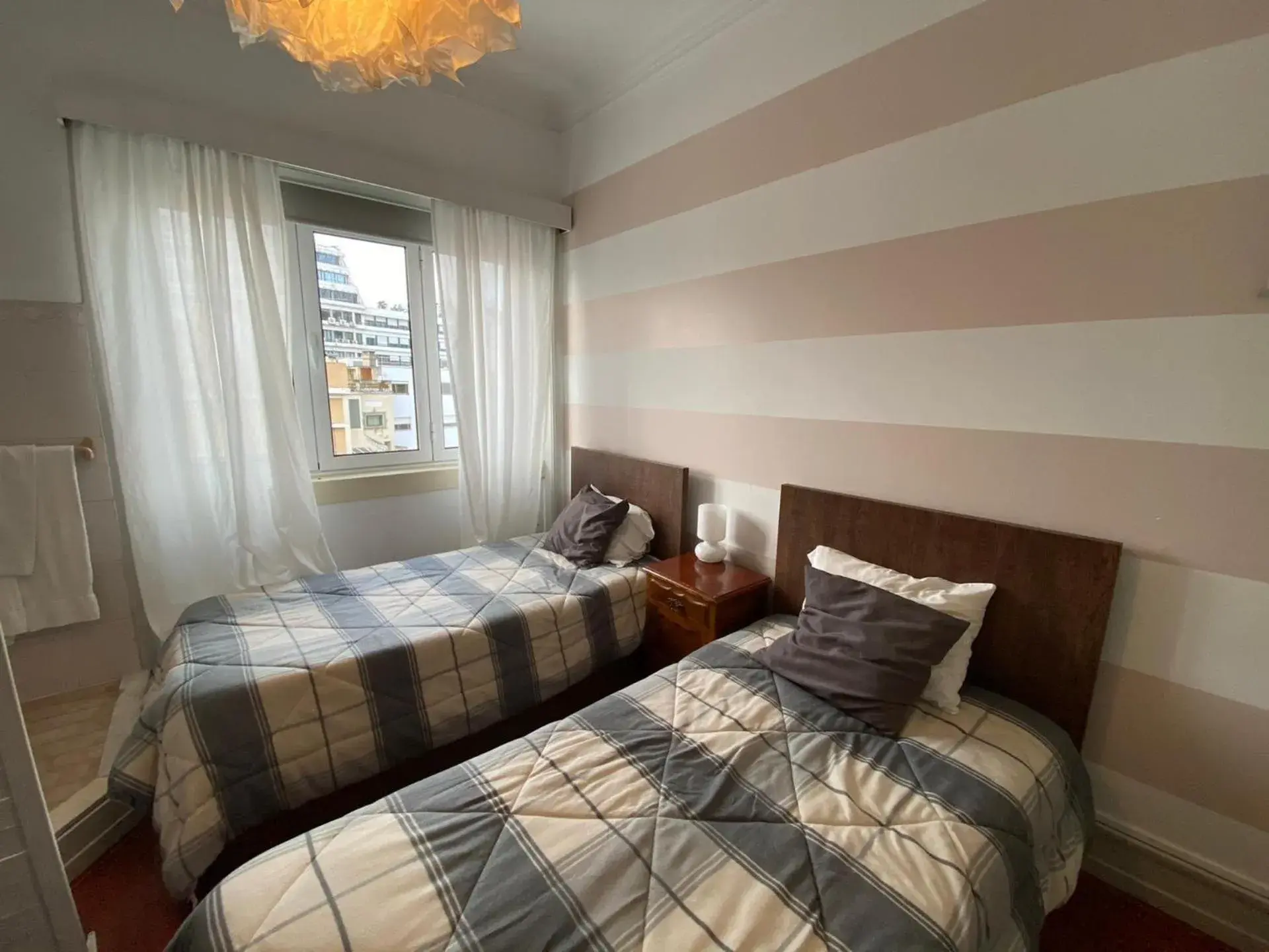 Twin Room with Shared Bathroom in Guest House Infante Dom Henrique Twin Room with Shared Bathroom in Guest House Infante Dom Henrique