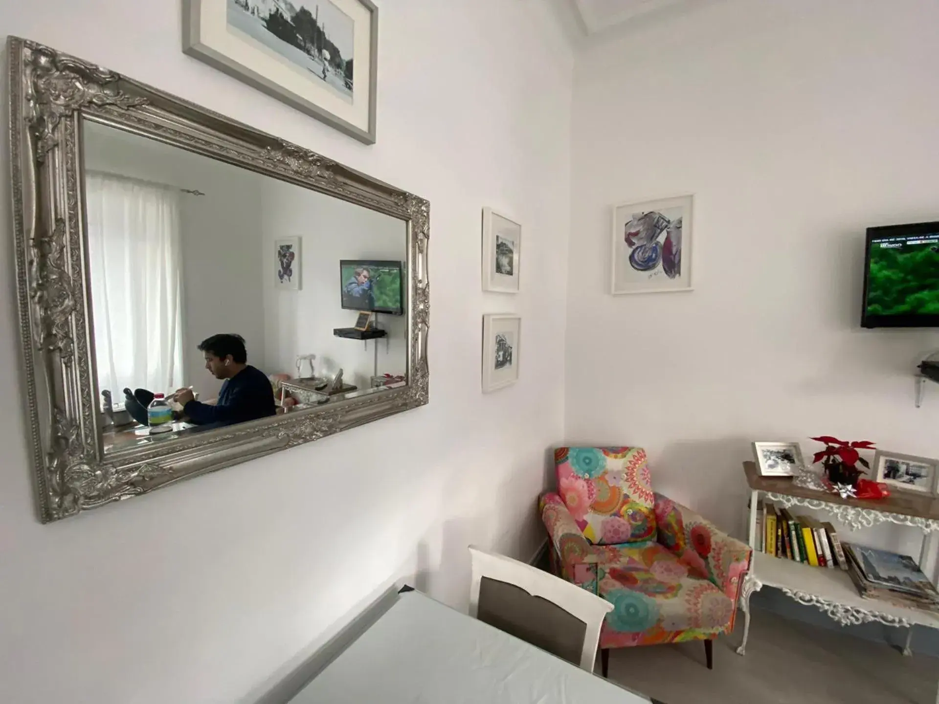 Twin Room with Bathroom in Guest House Infante Dom Henrique Twin Room with Bathroom in Guest House Infante Dom Henrique