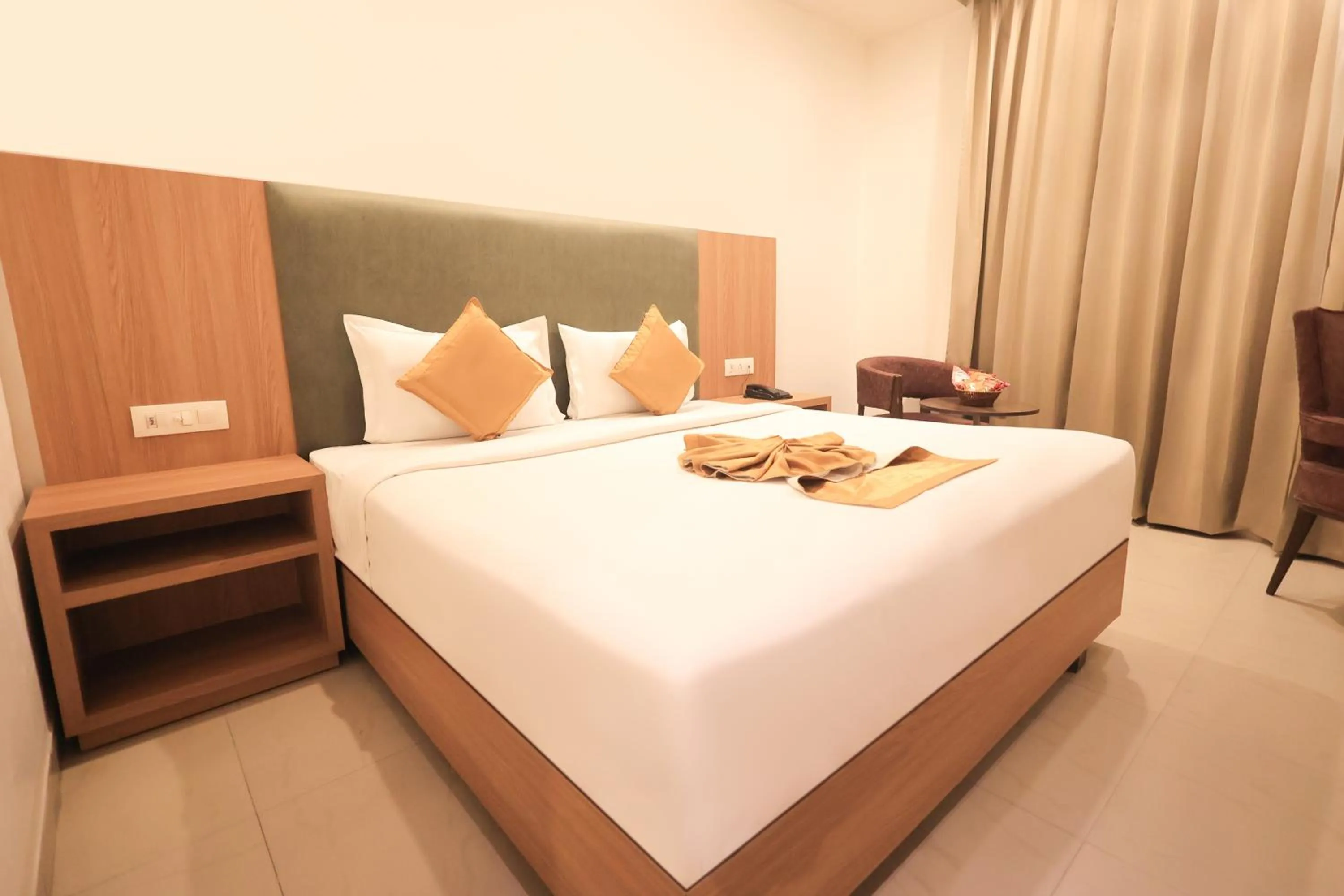 Bedroom, Bed in Ecko Lite MARS Hotel, Amritsar