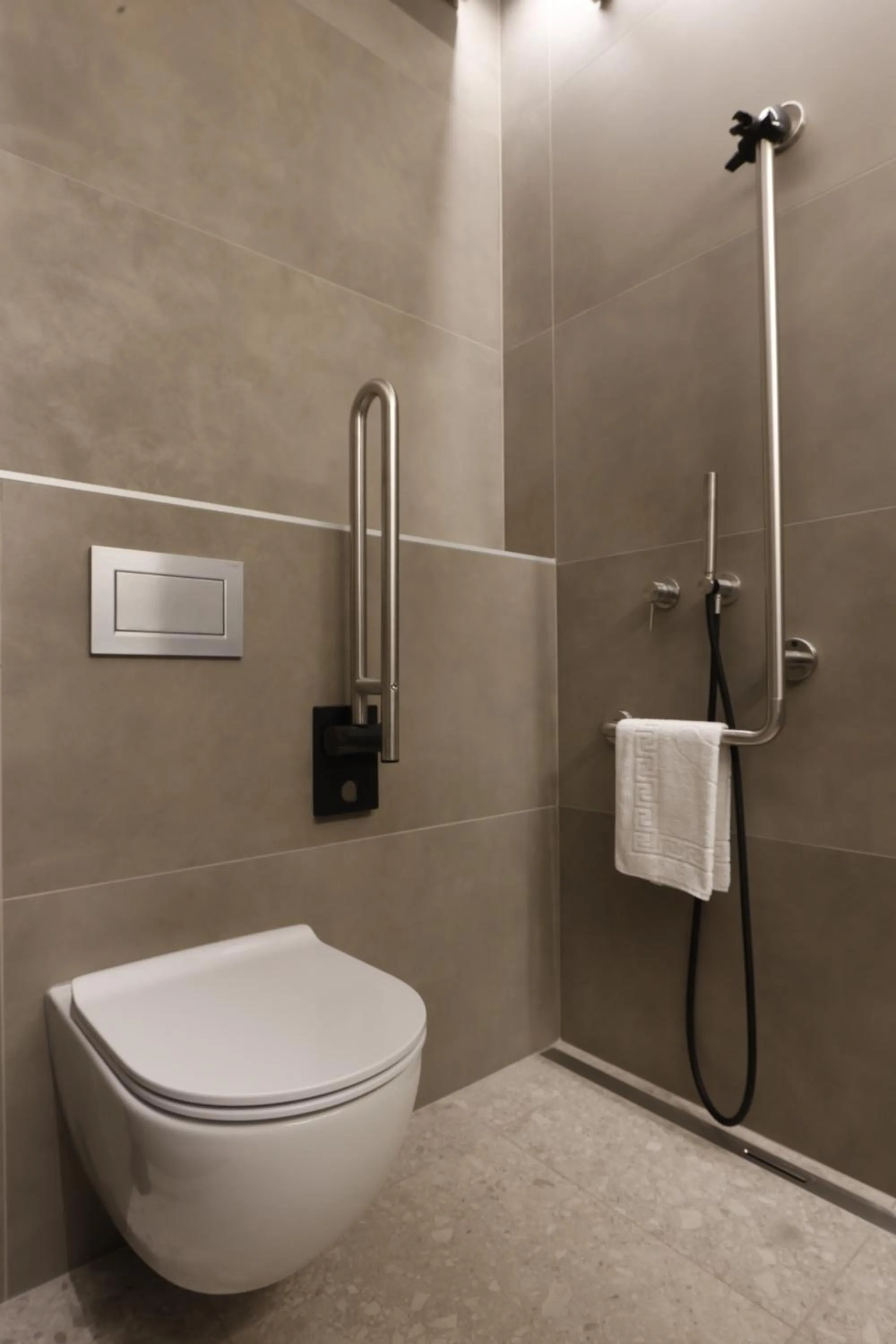 Shower in FLORAMARE HEALTH RESORT