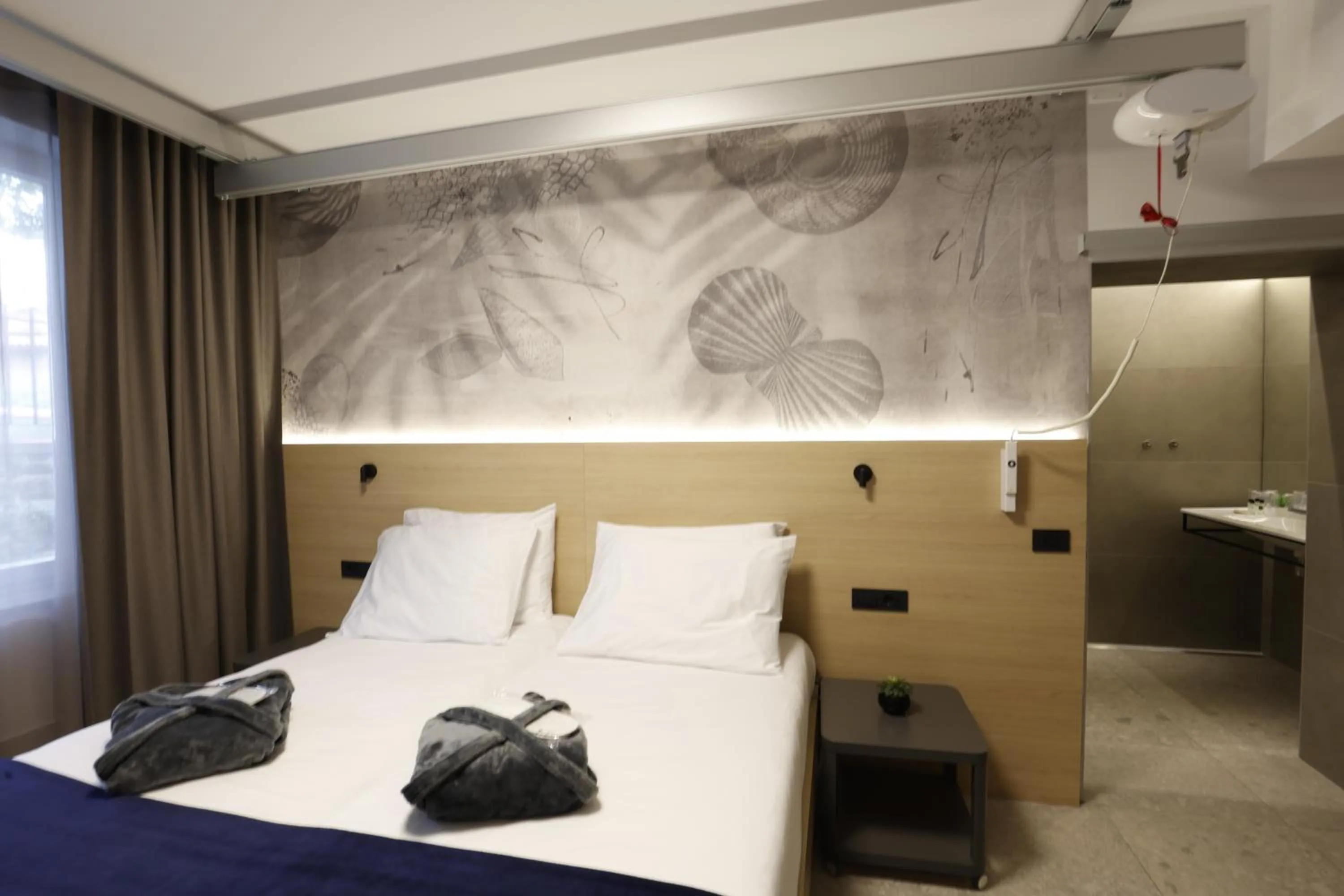 Bed in FLORAMARE HEALTH RESORT