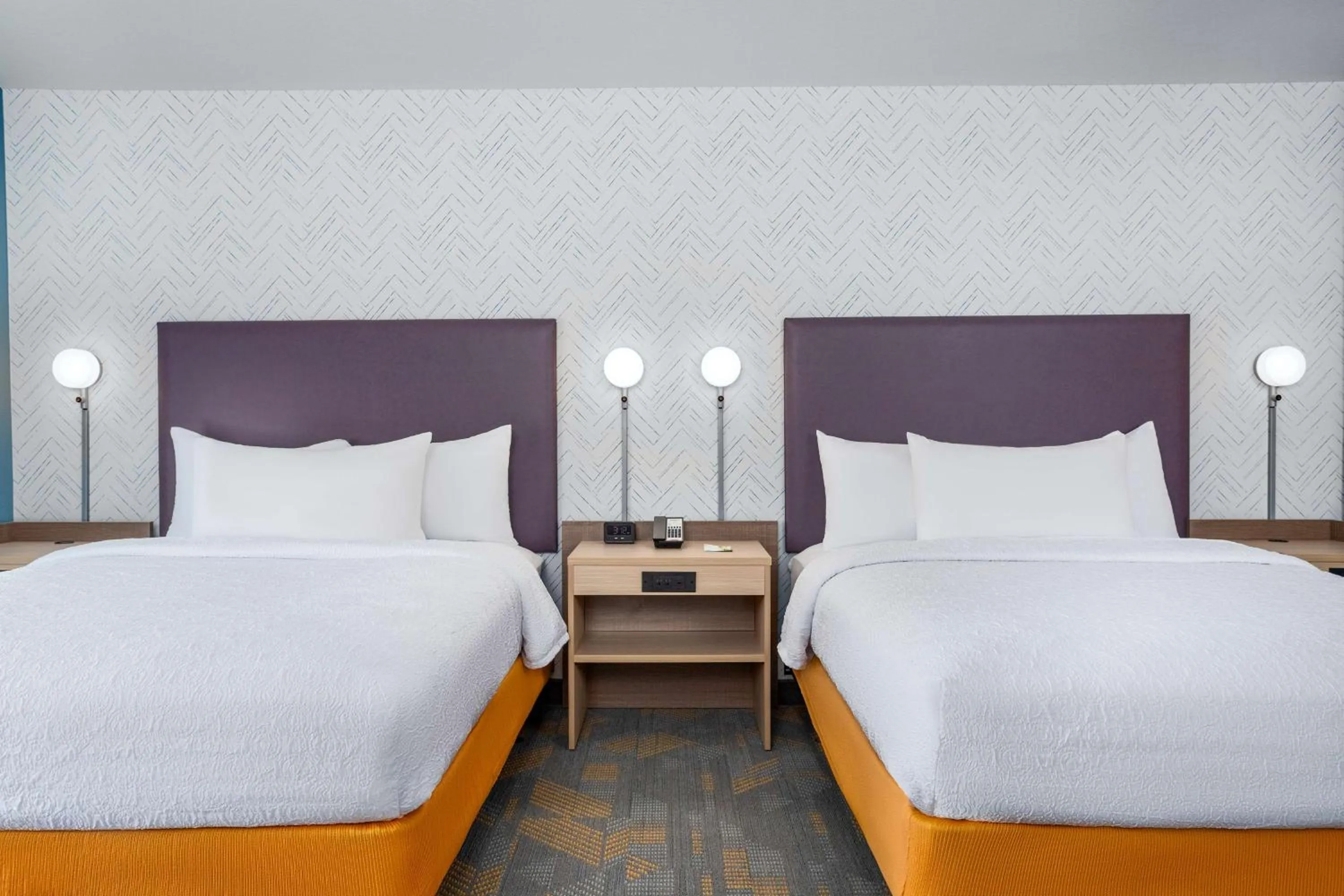 Bed in Home2 Suites By Hilton Indianapolis North At Intech Park