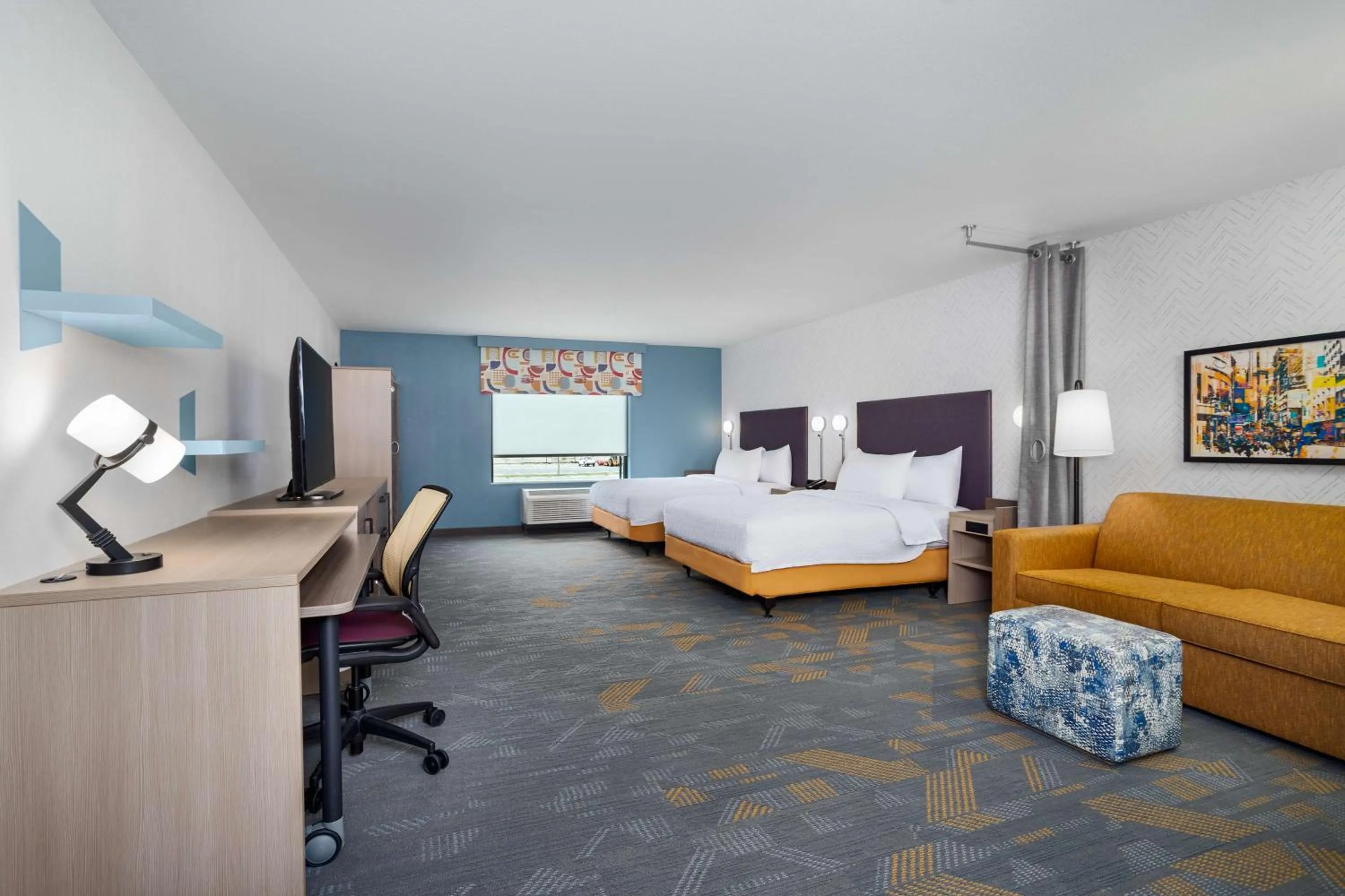 Living room, Bed in Home2 Suites By Hilton Indianapolis North At Intech Park