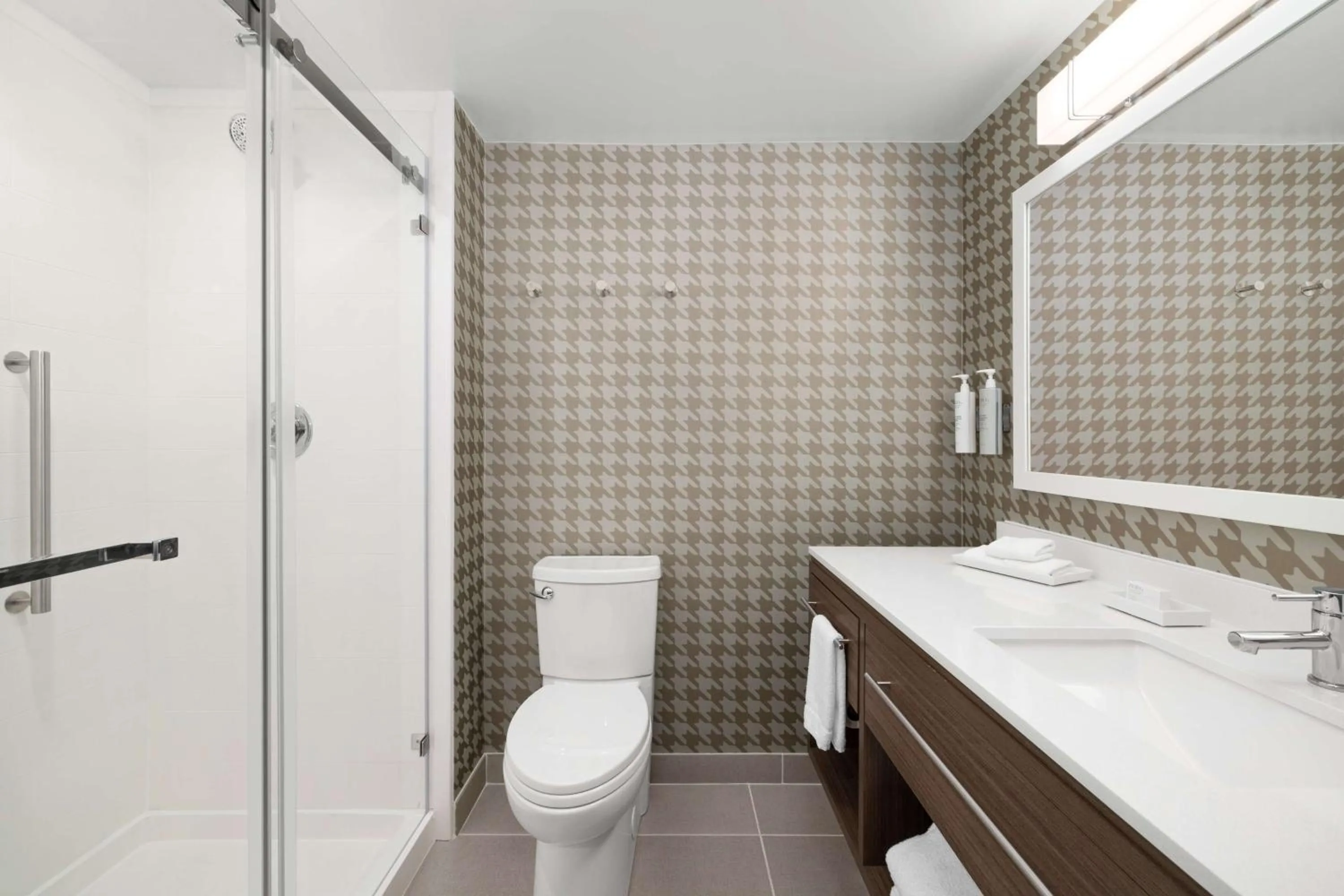 Bathroom in Home2 Suites By Hilton Niceville Eglin Air Force Base