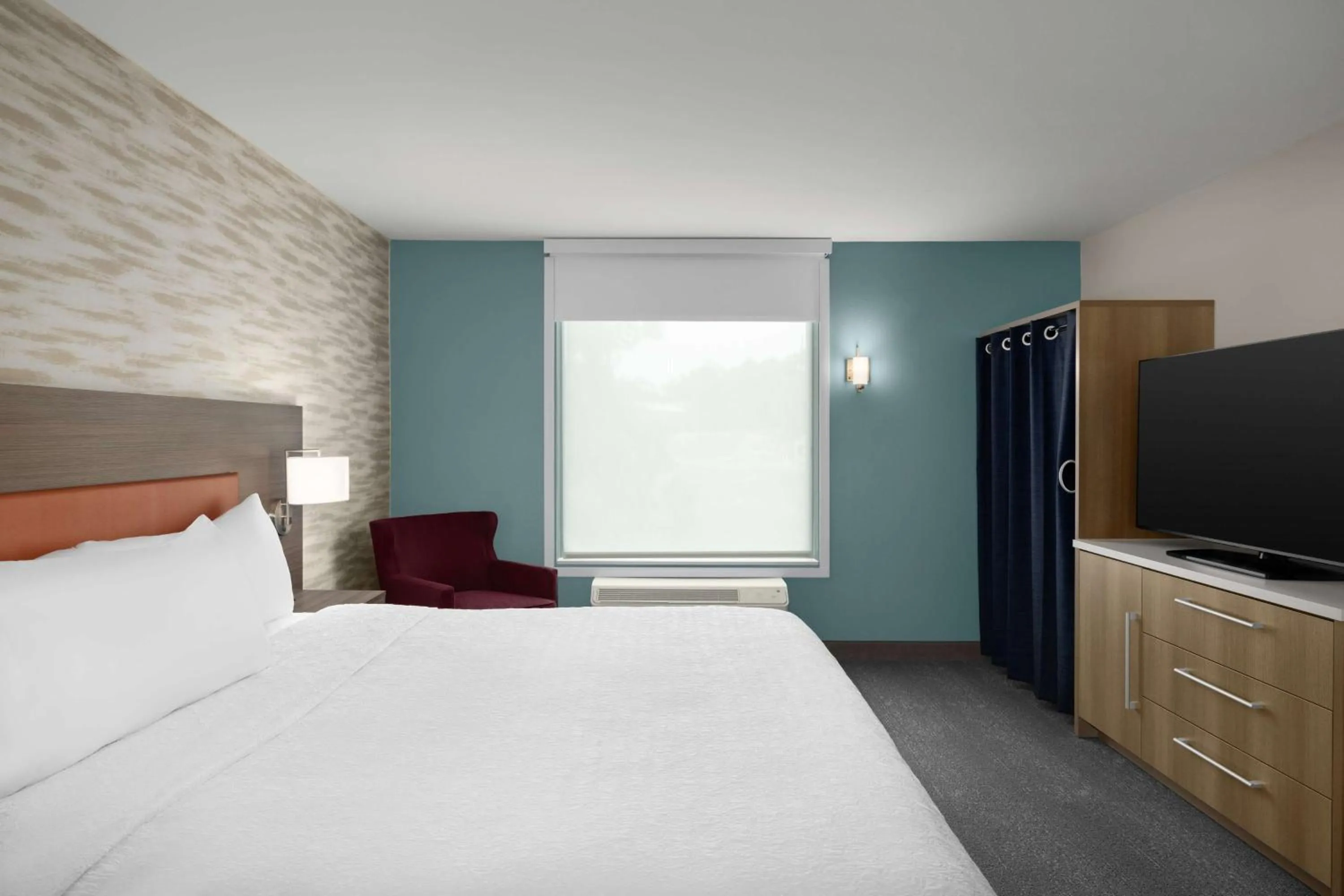 Bed in Home2 Suites By Hilton Niceville Eglin Air Force Base