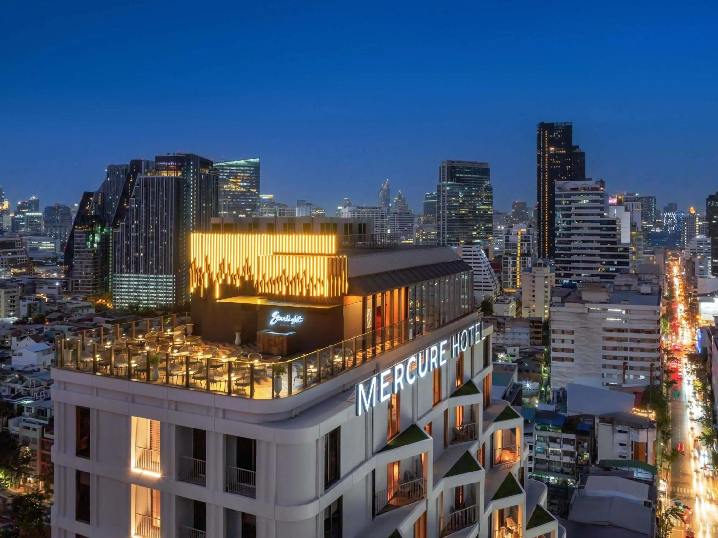 Property building in Mercure Bangkok Surawong