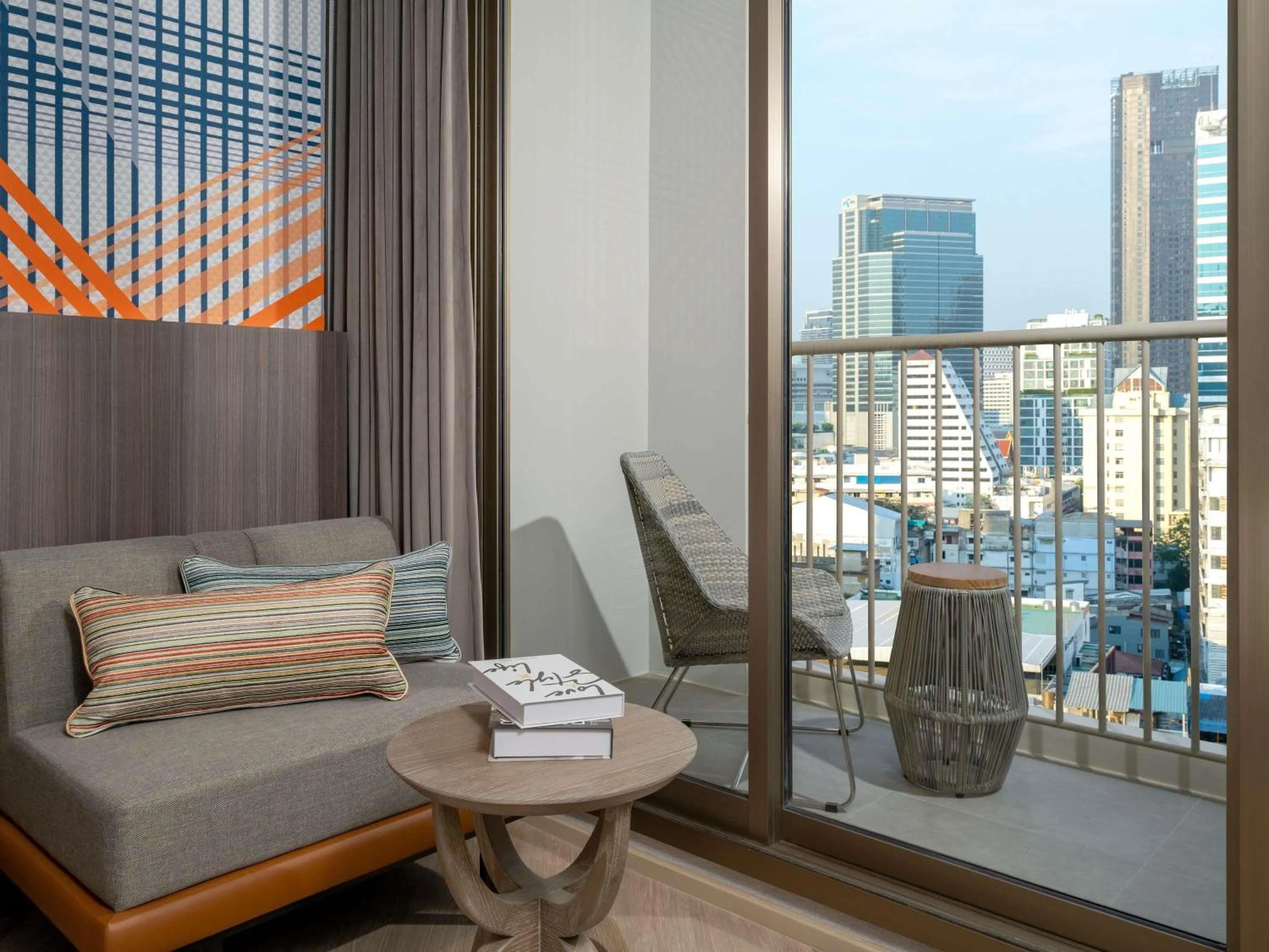 Bedroom in Mercure Bangkok Surawong