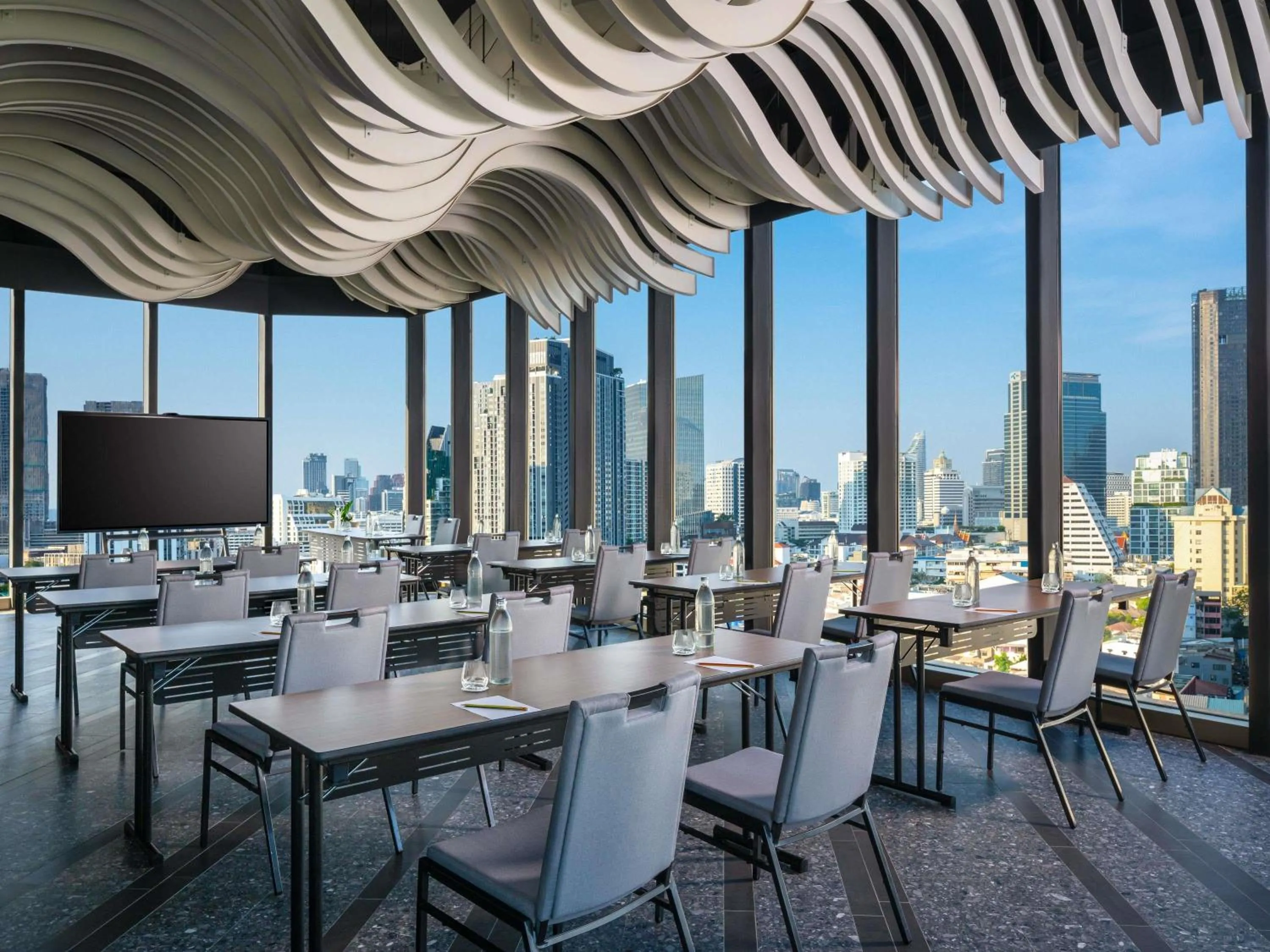 Property building in Mercure Bangkok Surawong