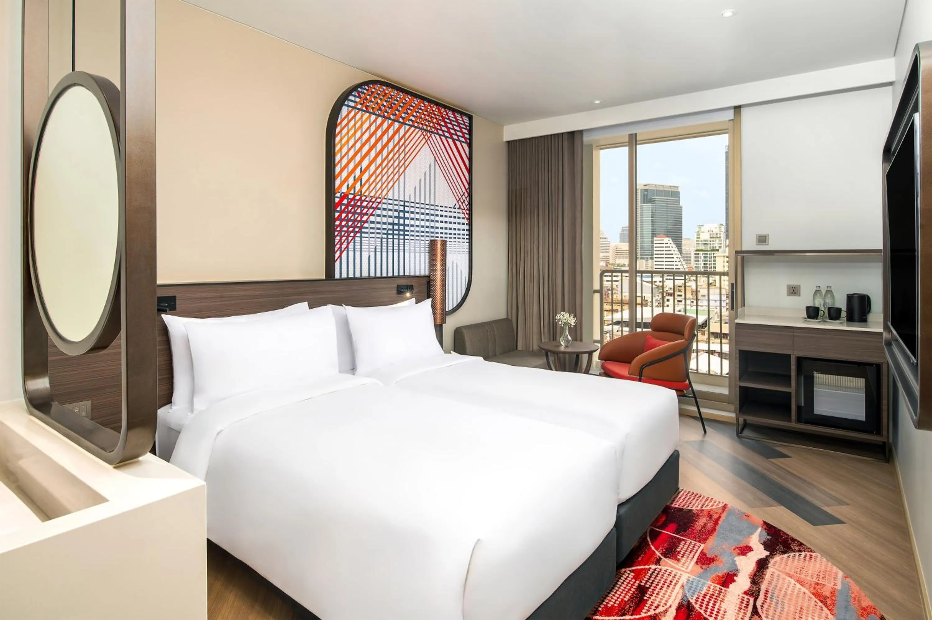 Bed in Mercure Bangkok Surawong