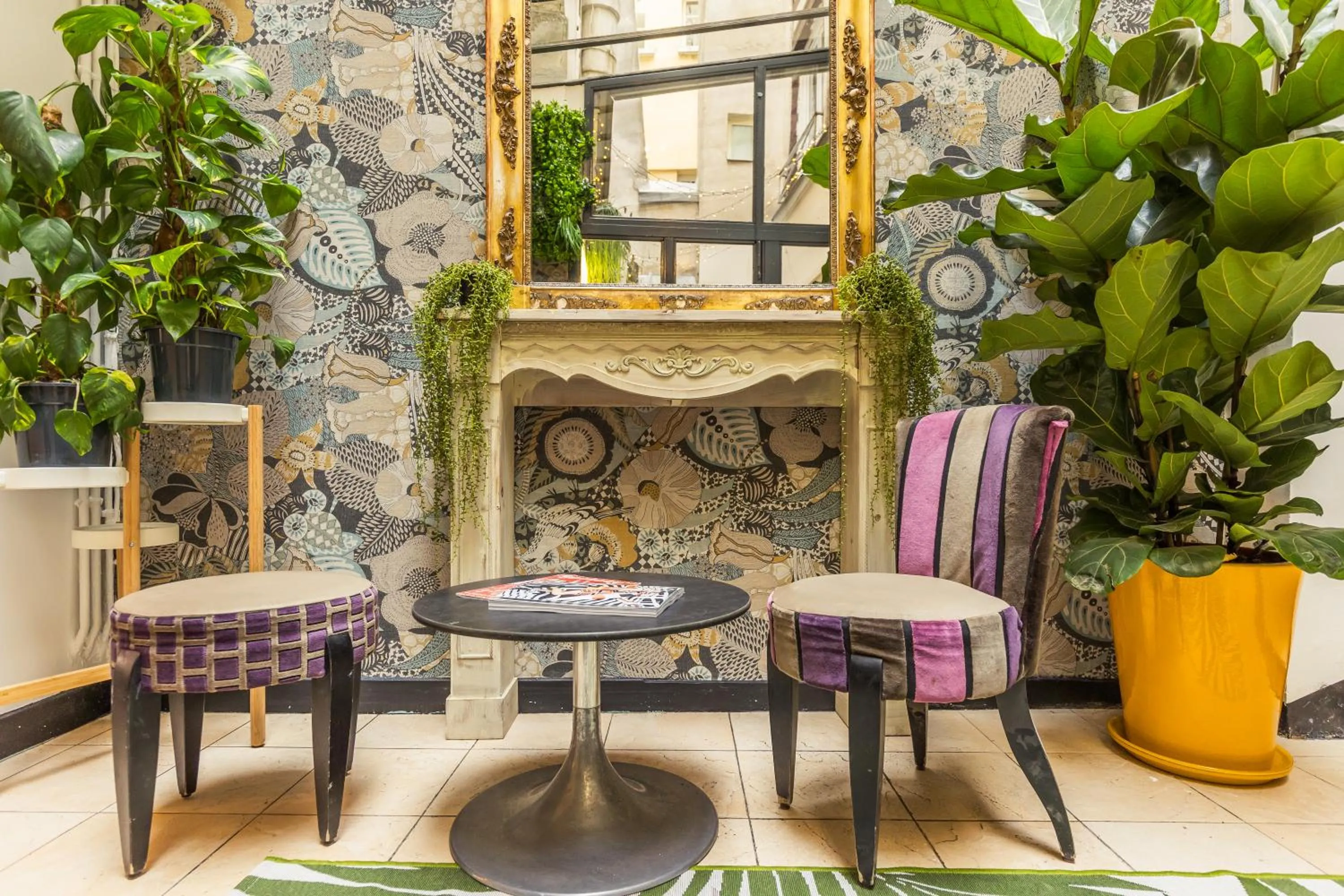 Patio in Young and Happy Latin Quarter by Hiphophostels