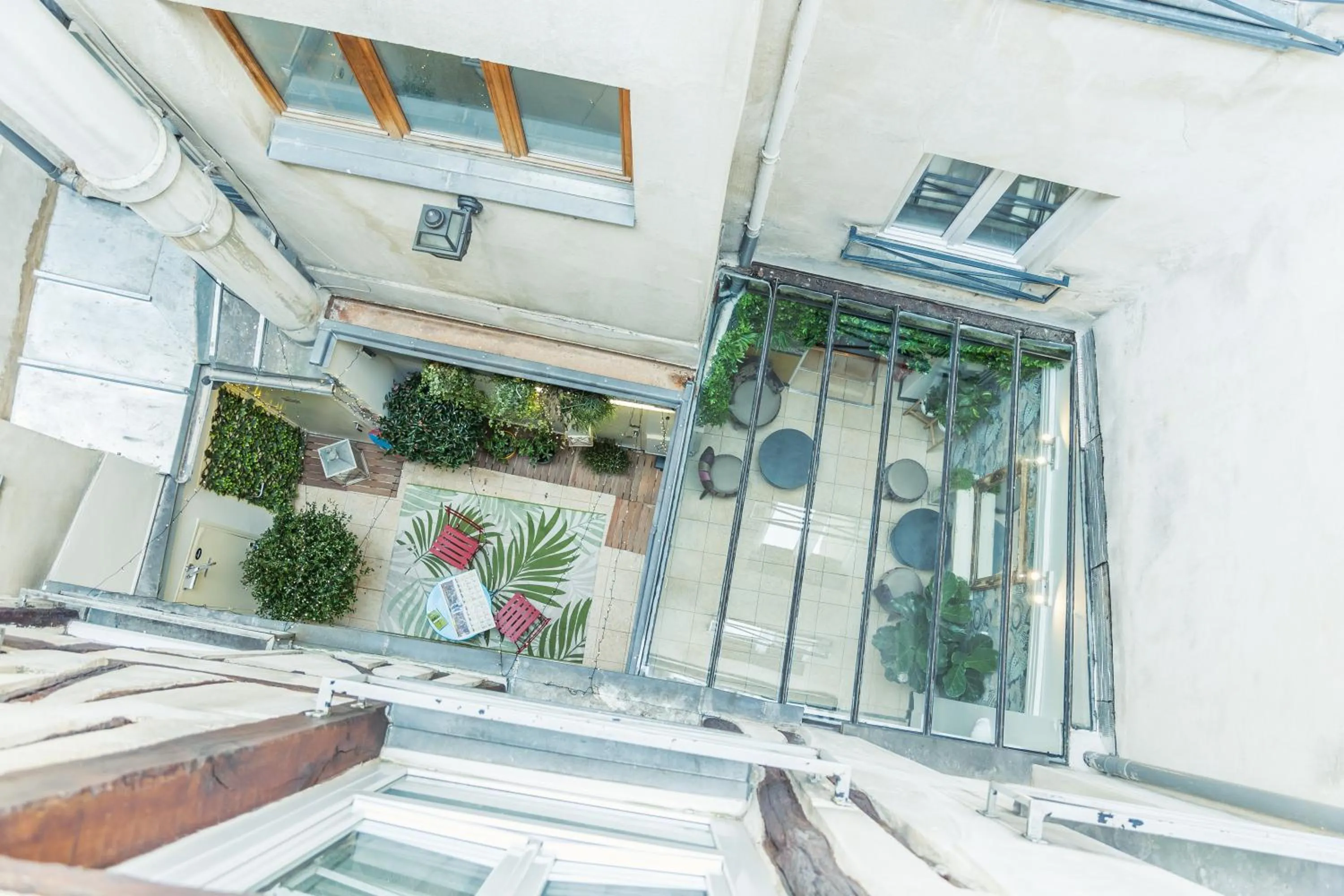 Balcony/Terrace in Young and Happy Latin Quarter by Hiphophostels