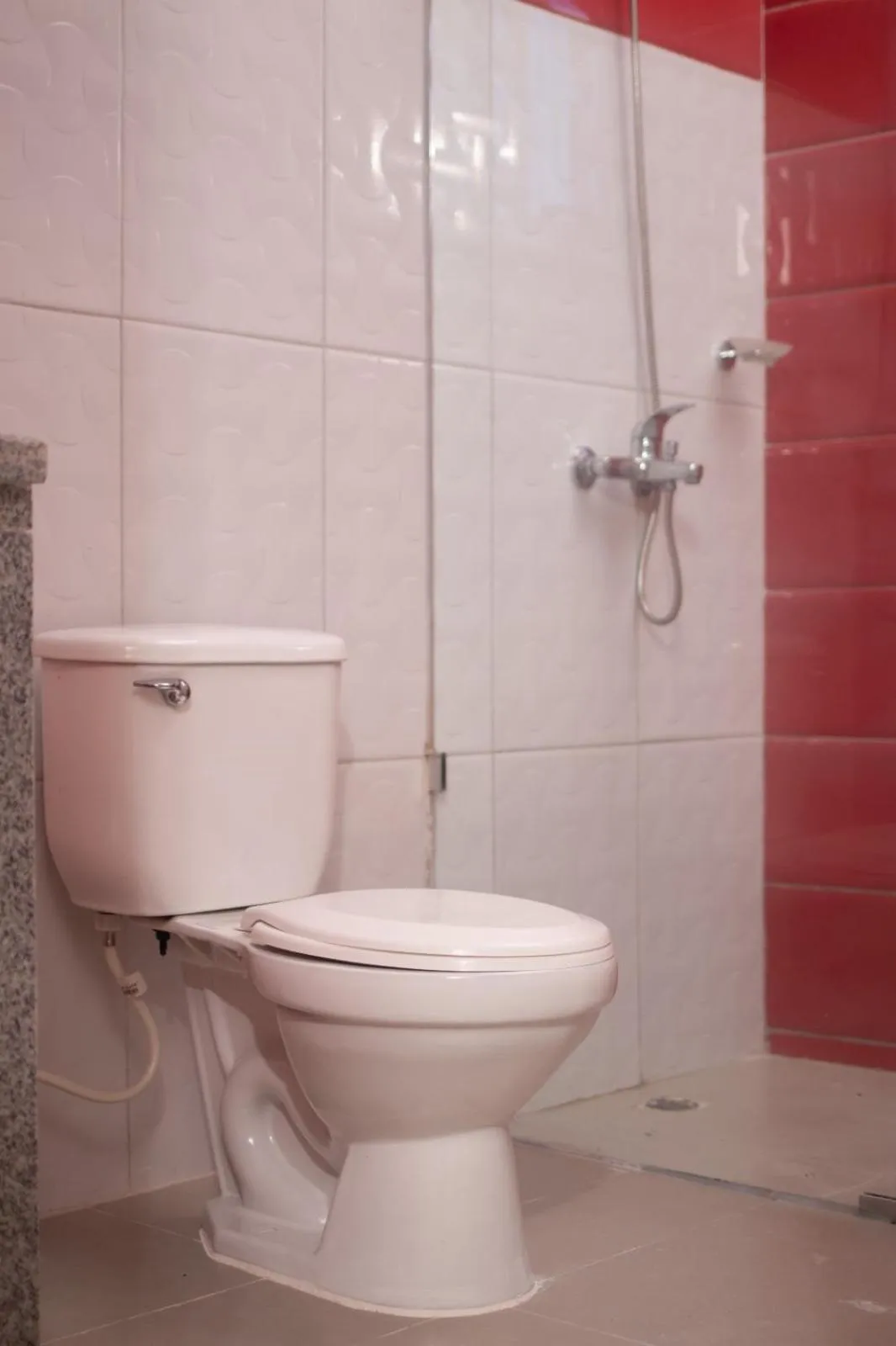 Shower in Diosamar Hotel y Suites