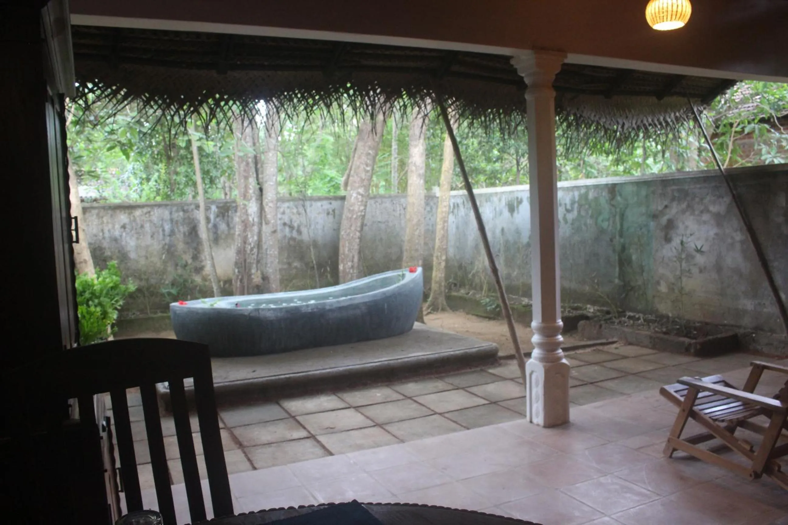 Hot Tub in A4 Villa & Spa.