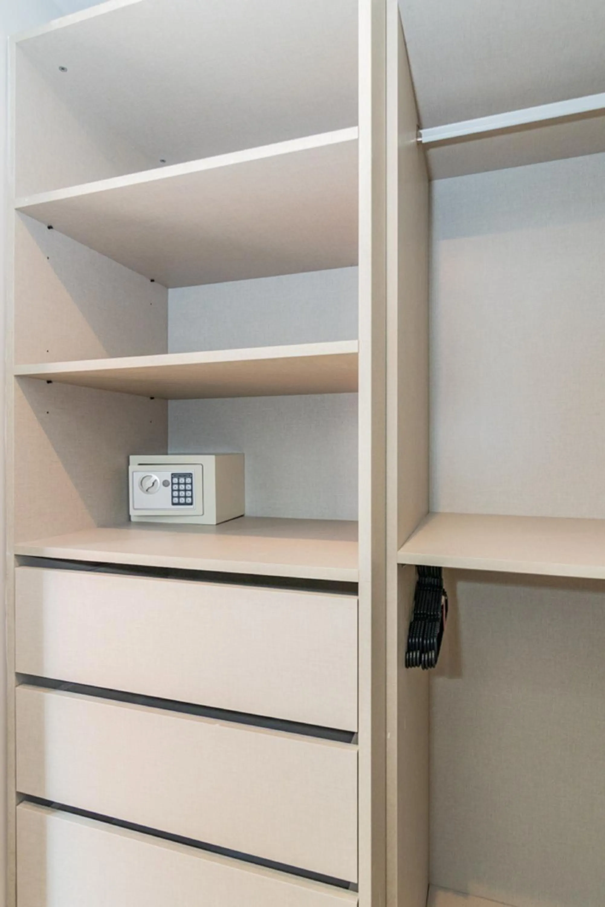 safe in Milenia Soho by iPPA