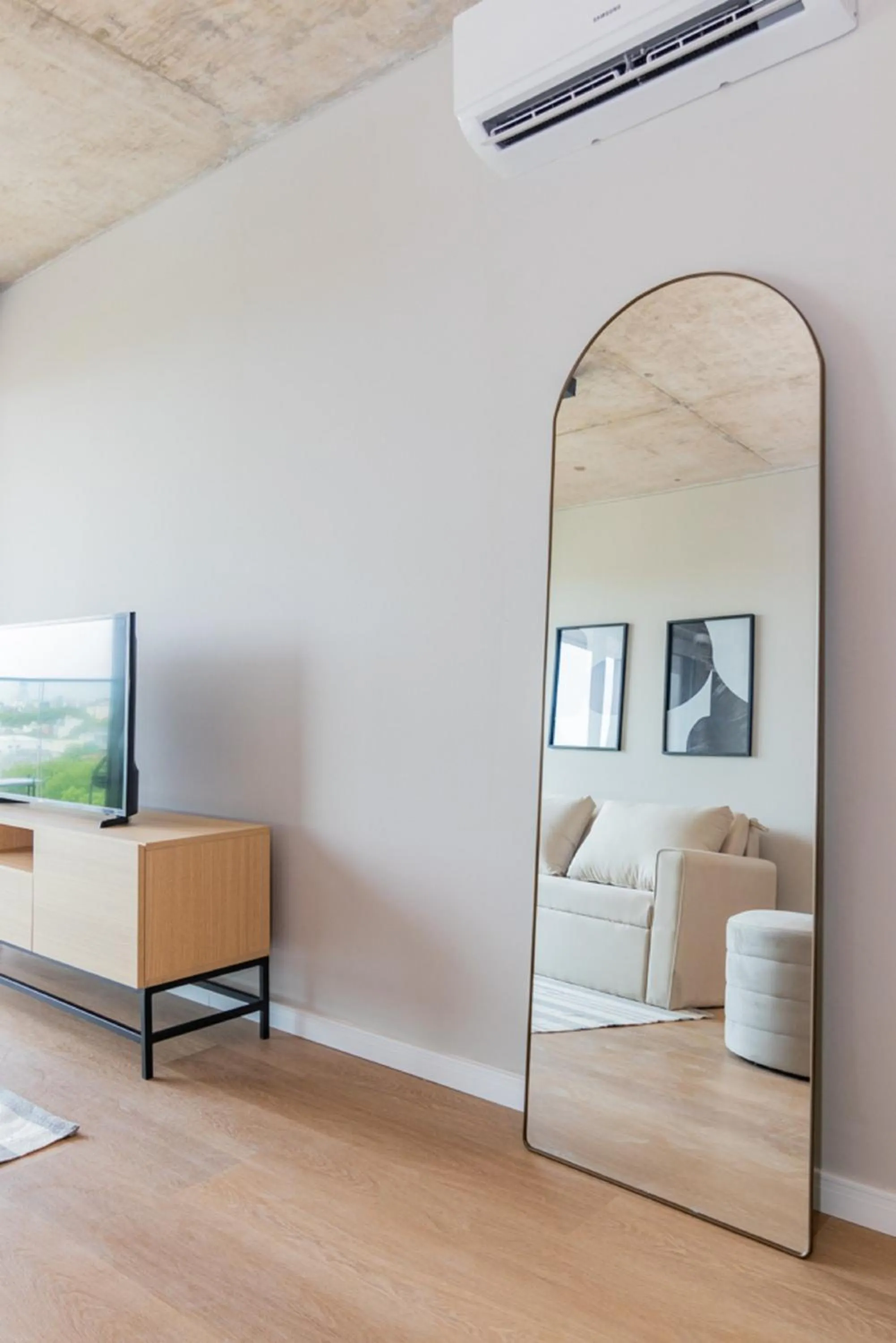 Seating area in Milenia Soho by iPPA