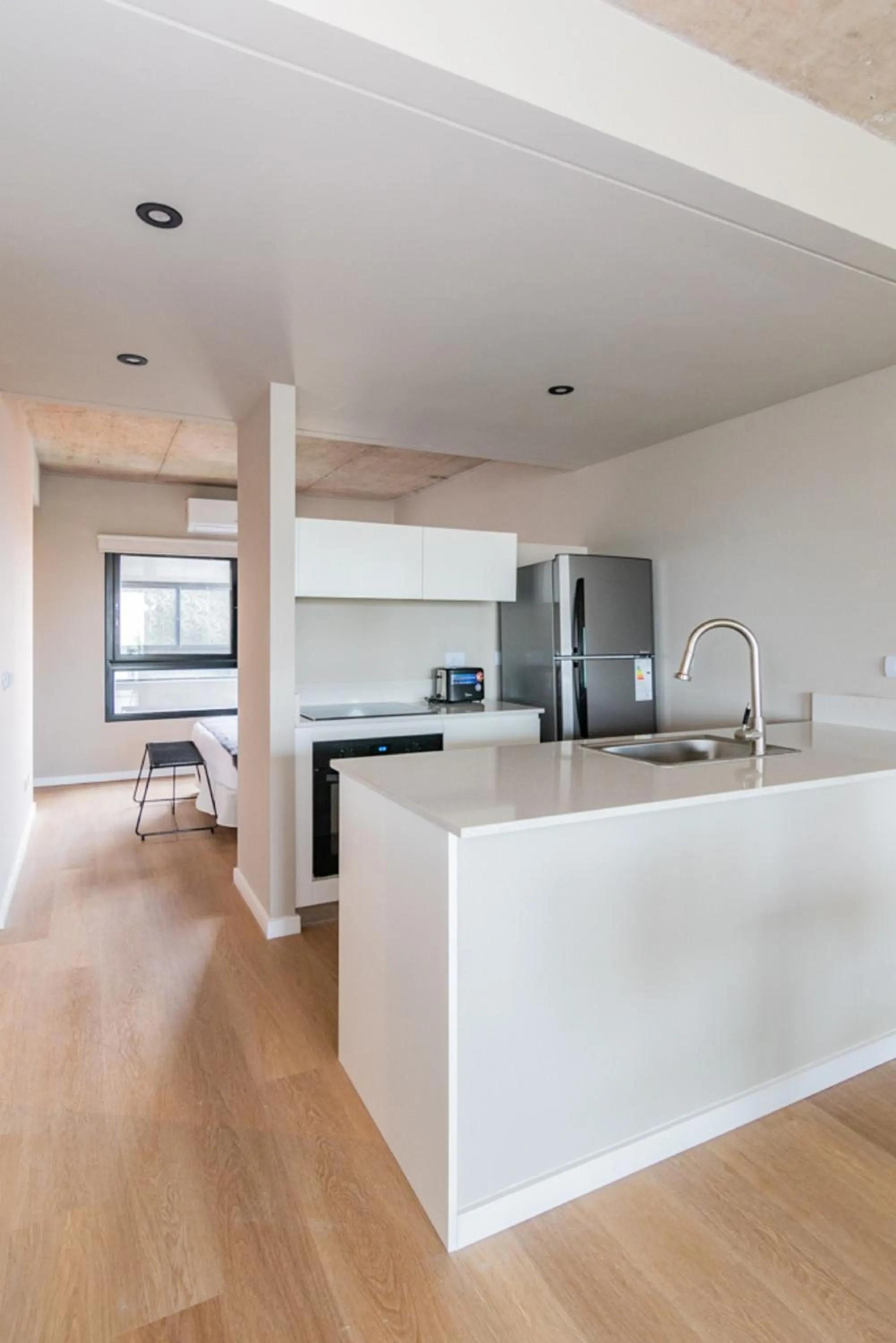 kitchen in Milenia Soho by iPPA