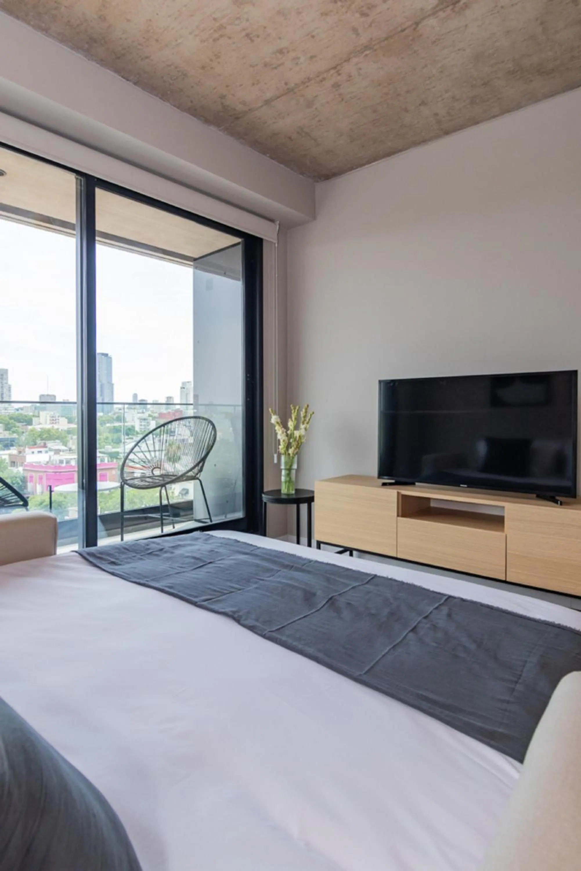 Bed in Milenia Soho by iPPA