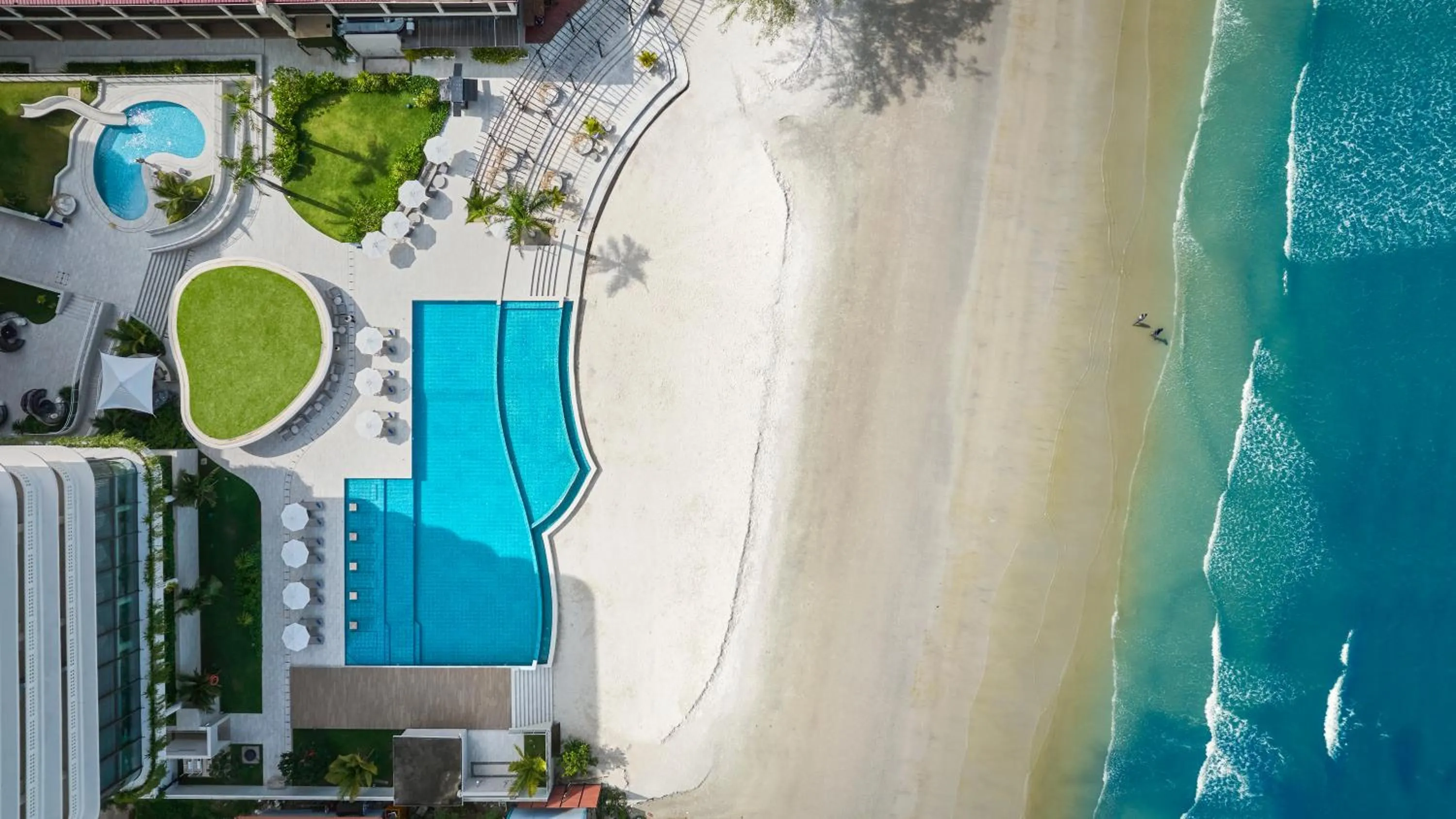 Swimming pool in Novotel Sihanoukville Holiday Resort