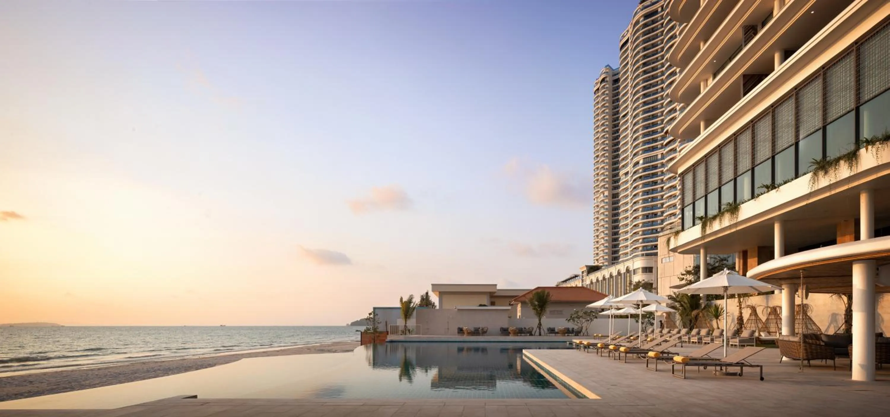 Swimming pool in Novotel Sihanoukville Holiday Resort