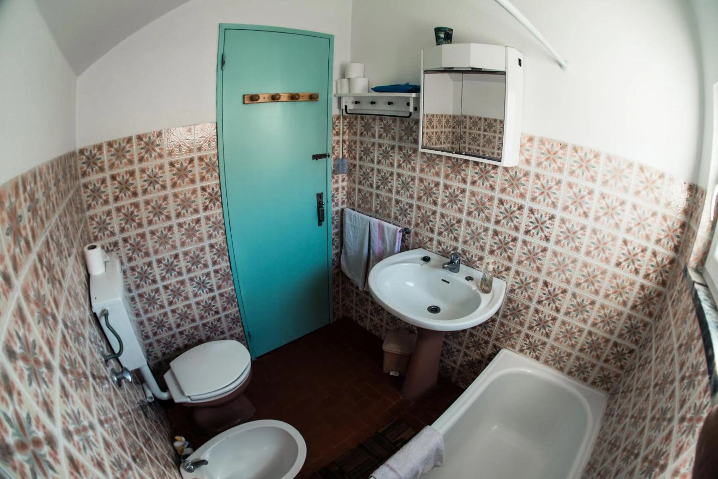 Toilet in Native Surfhouse