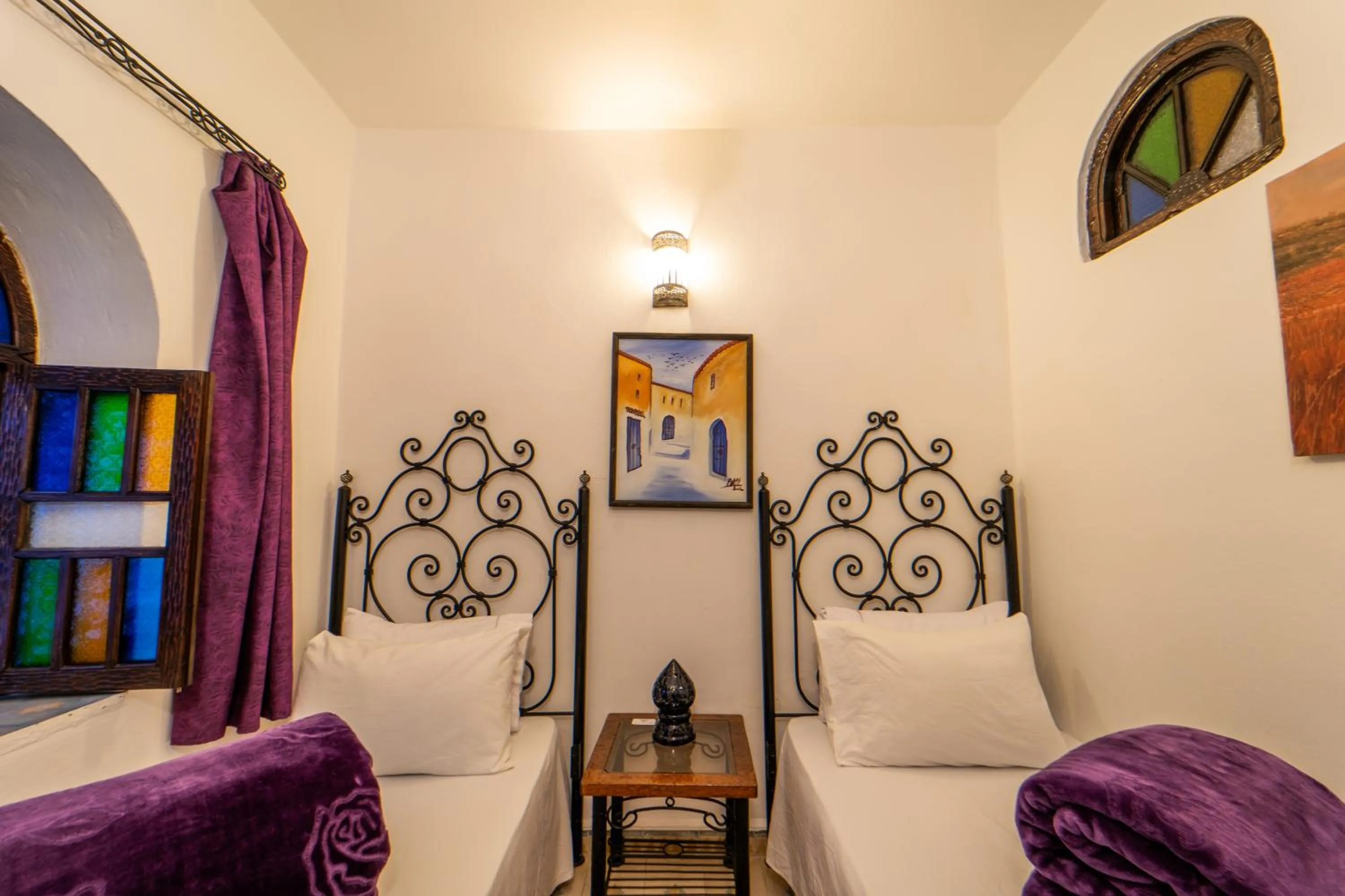 Bed in DAR NOKHBA INN