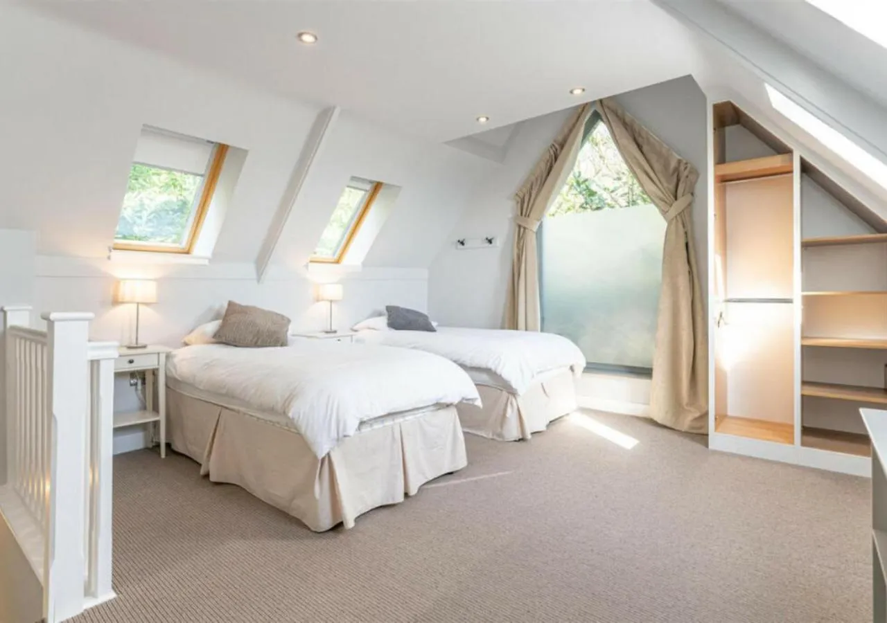 Bedroom, Bed in Cottage In The Wood