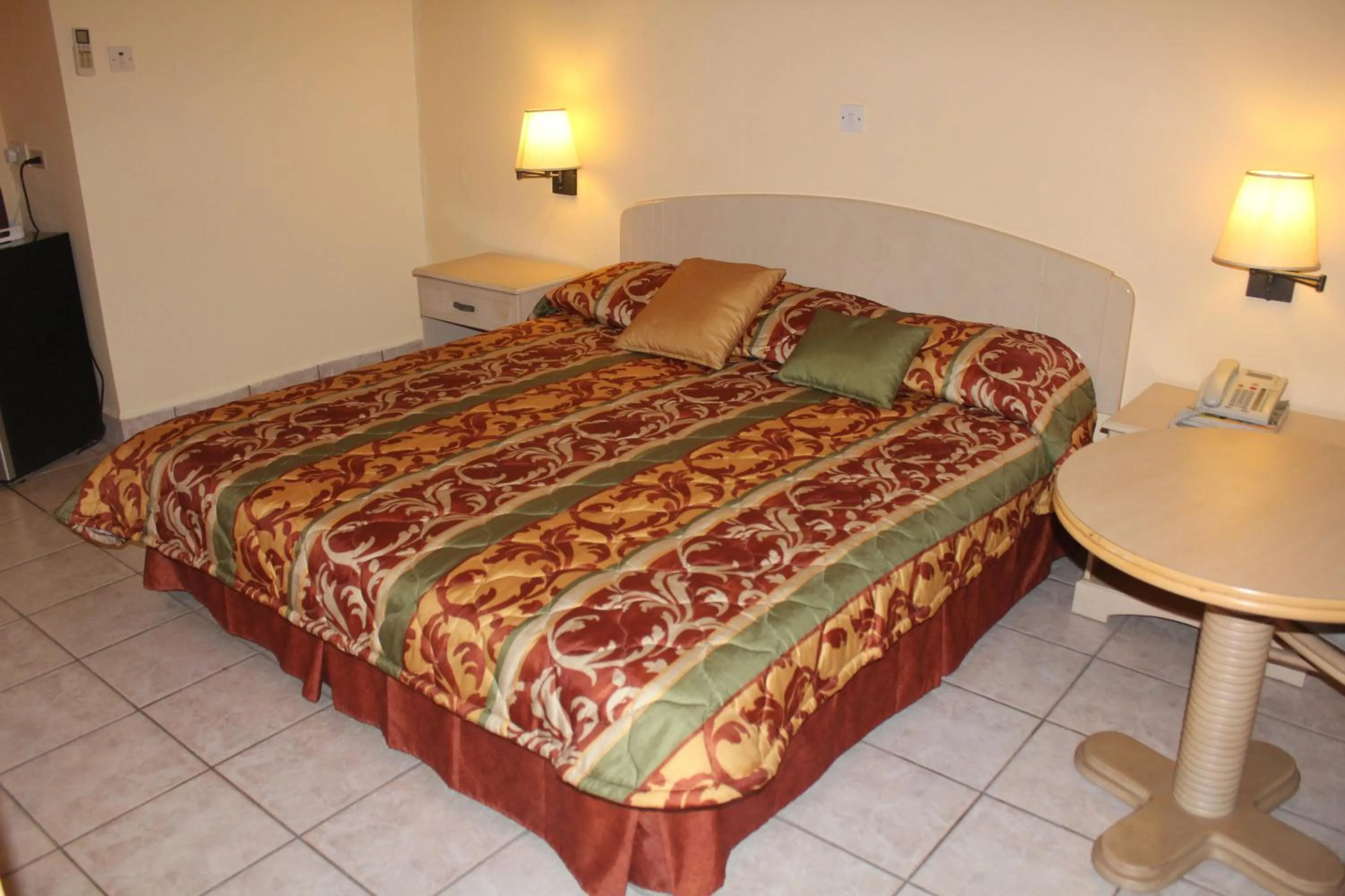 Photo of the whole room, Bed in Allamanda Beach Resort