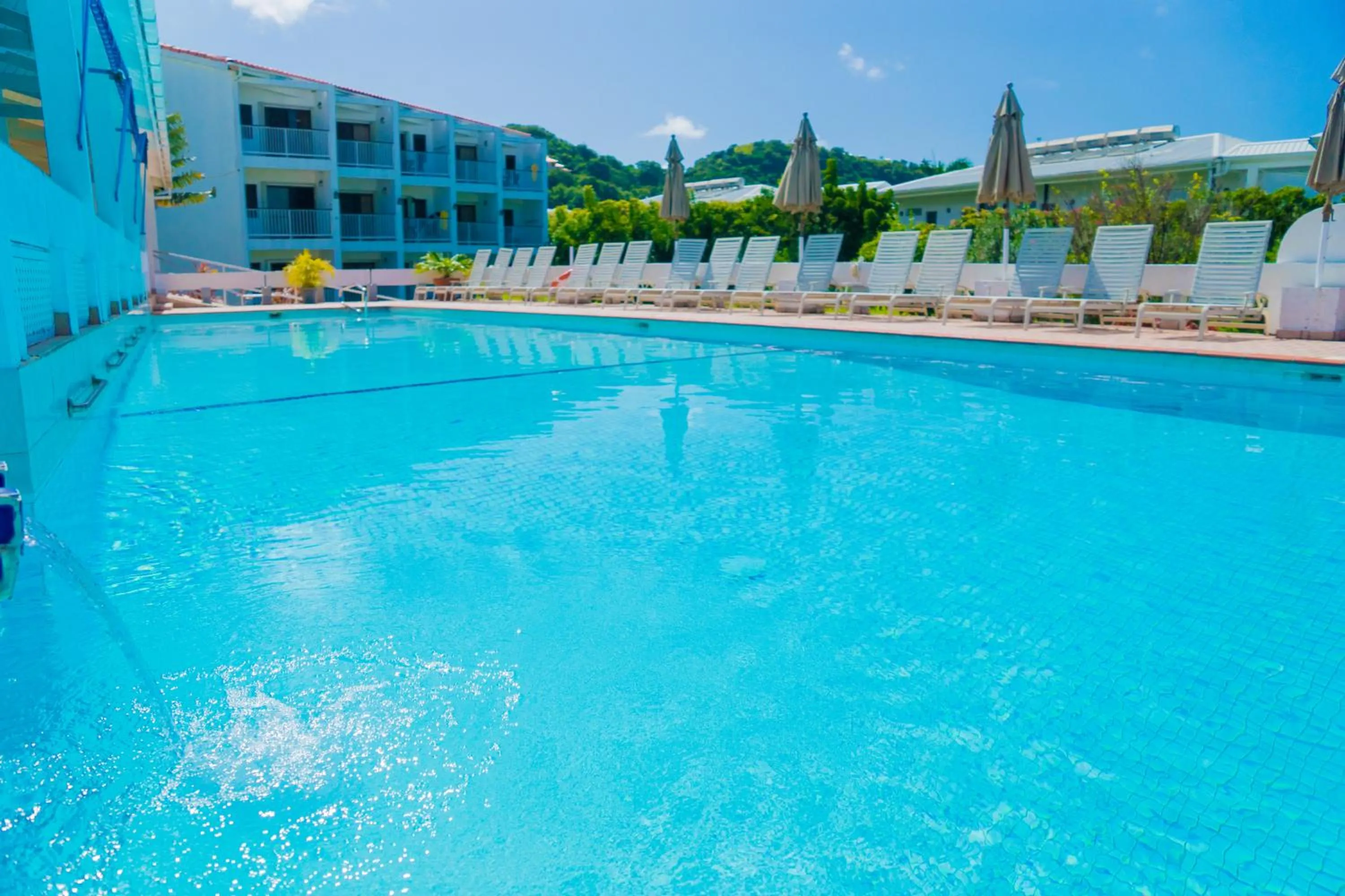 Property building in Allamanda Beach Resort