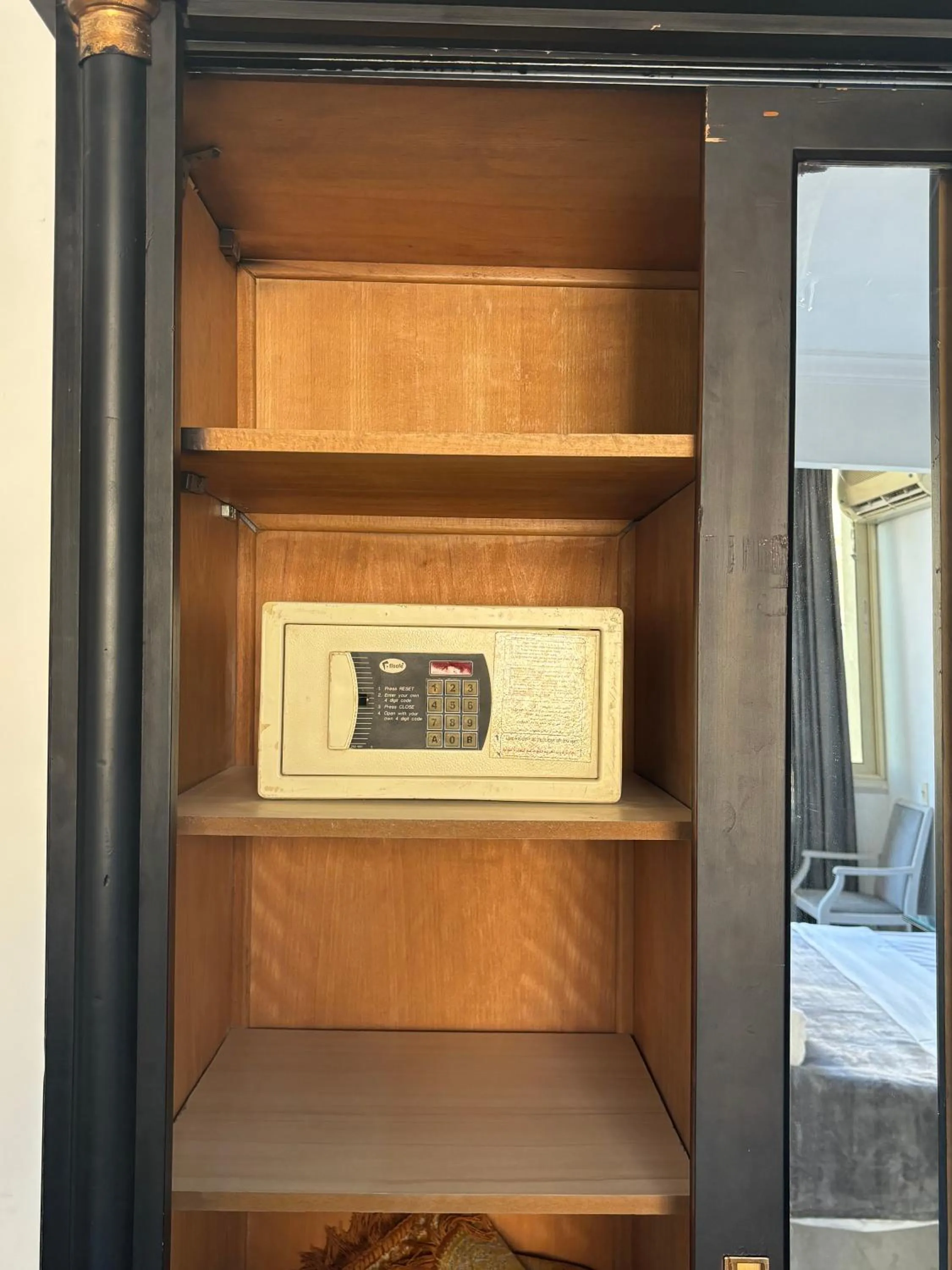 safe in K Boutique Hotel MedSpa-Pyramids & Grand Egyptian Museum