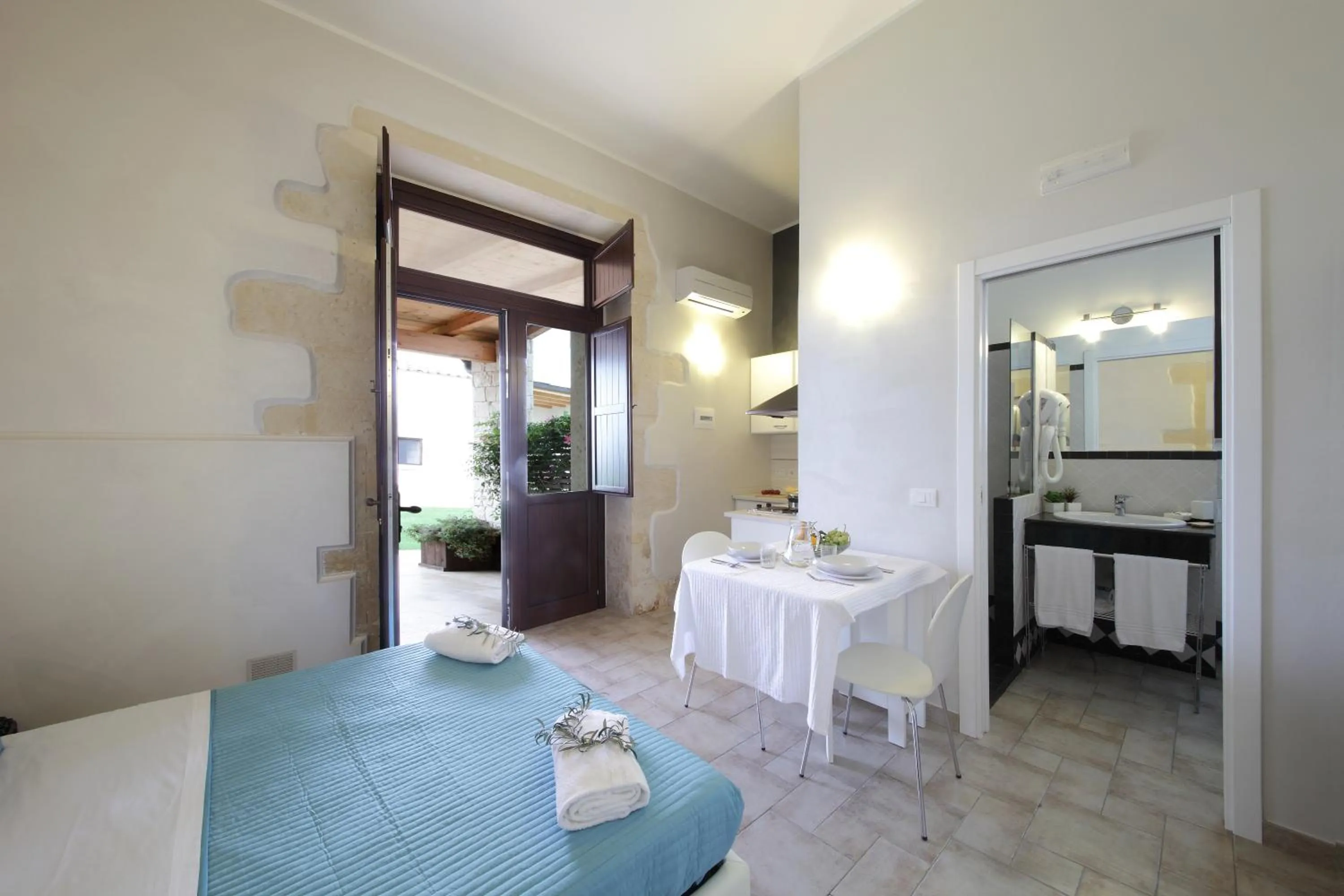 Photo of the whole room, Bed in Casal Sikelio