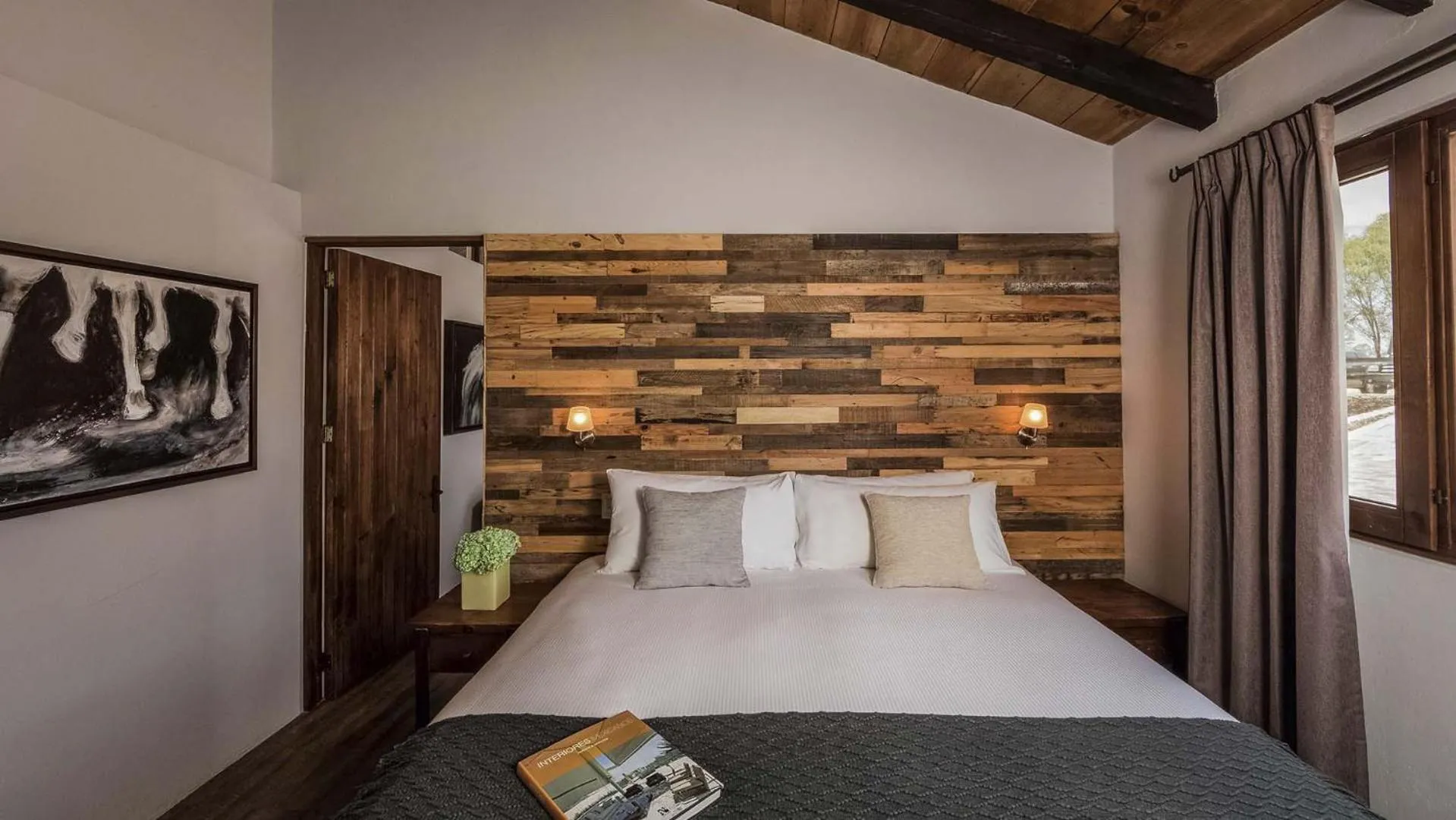 Bed in Hacienda Los Picachos